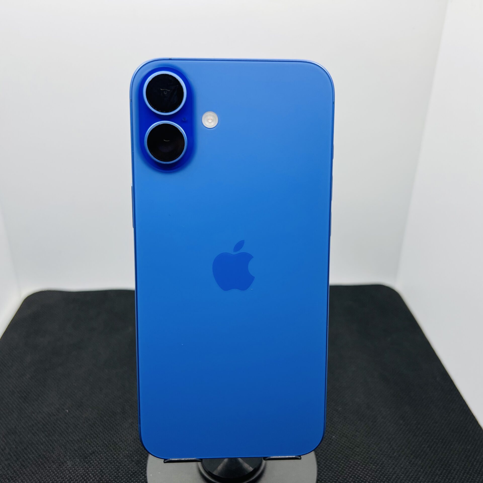 Apple iPhone 16 Plus 128GB Ultramarine – (Grade B) - Image 9