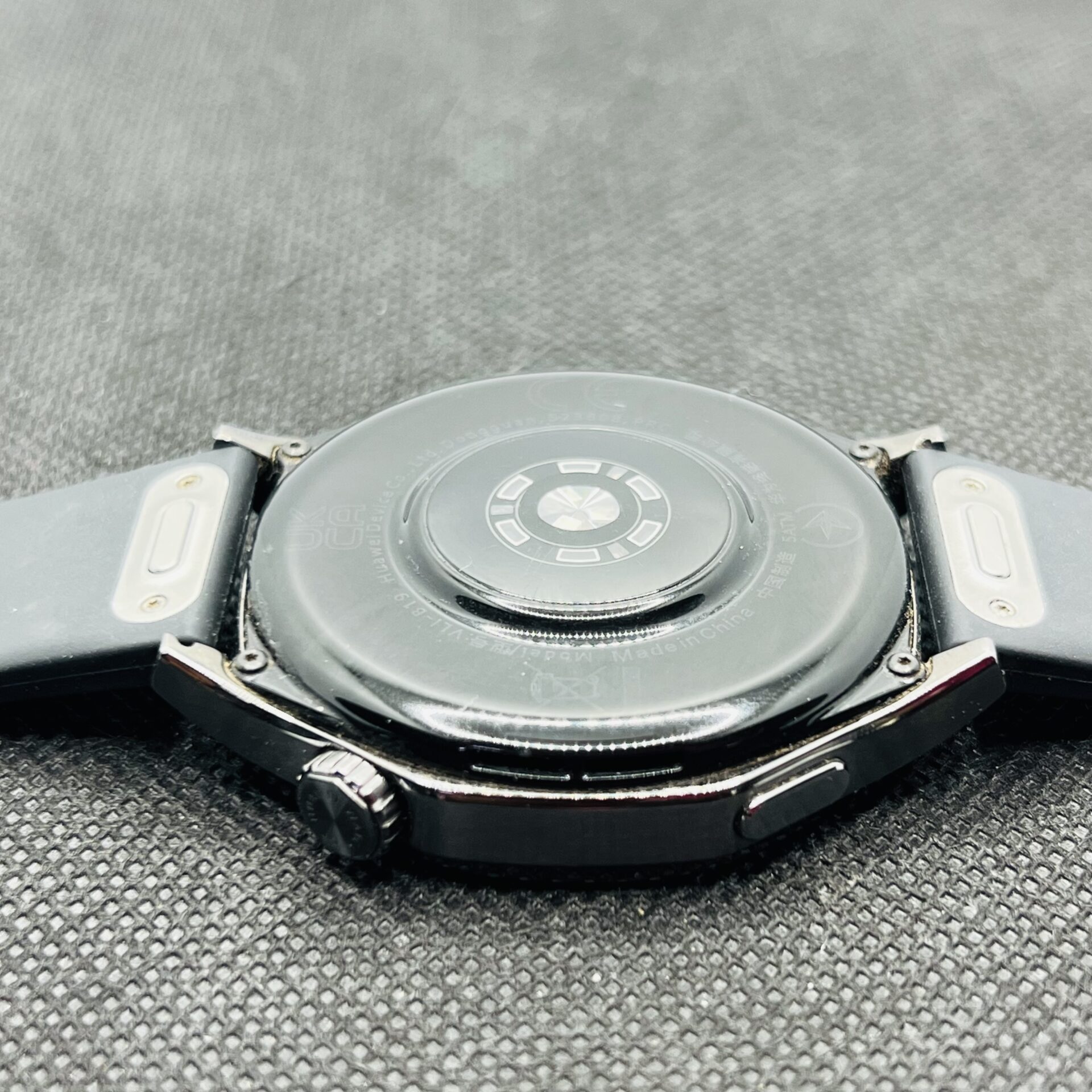 Huawei Watch GT 5 46mm Black – (Grade B) - Image 7