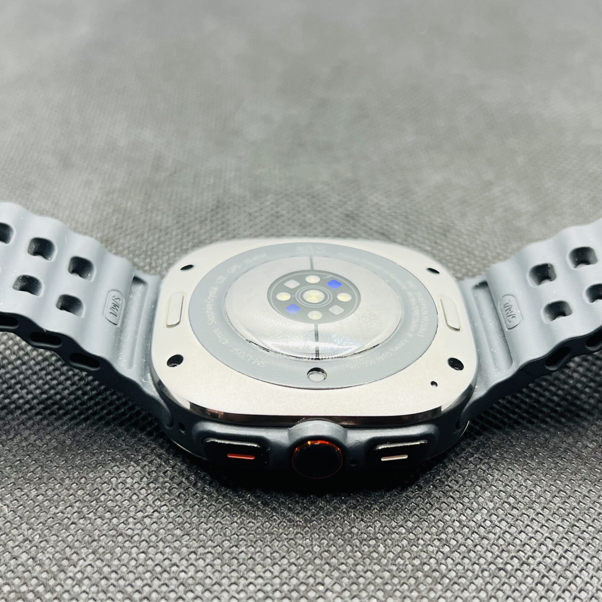 Galaxy Watch Ultra 47mm LTE Titanium Silver (Grade B) - Image 6