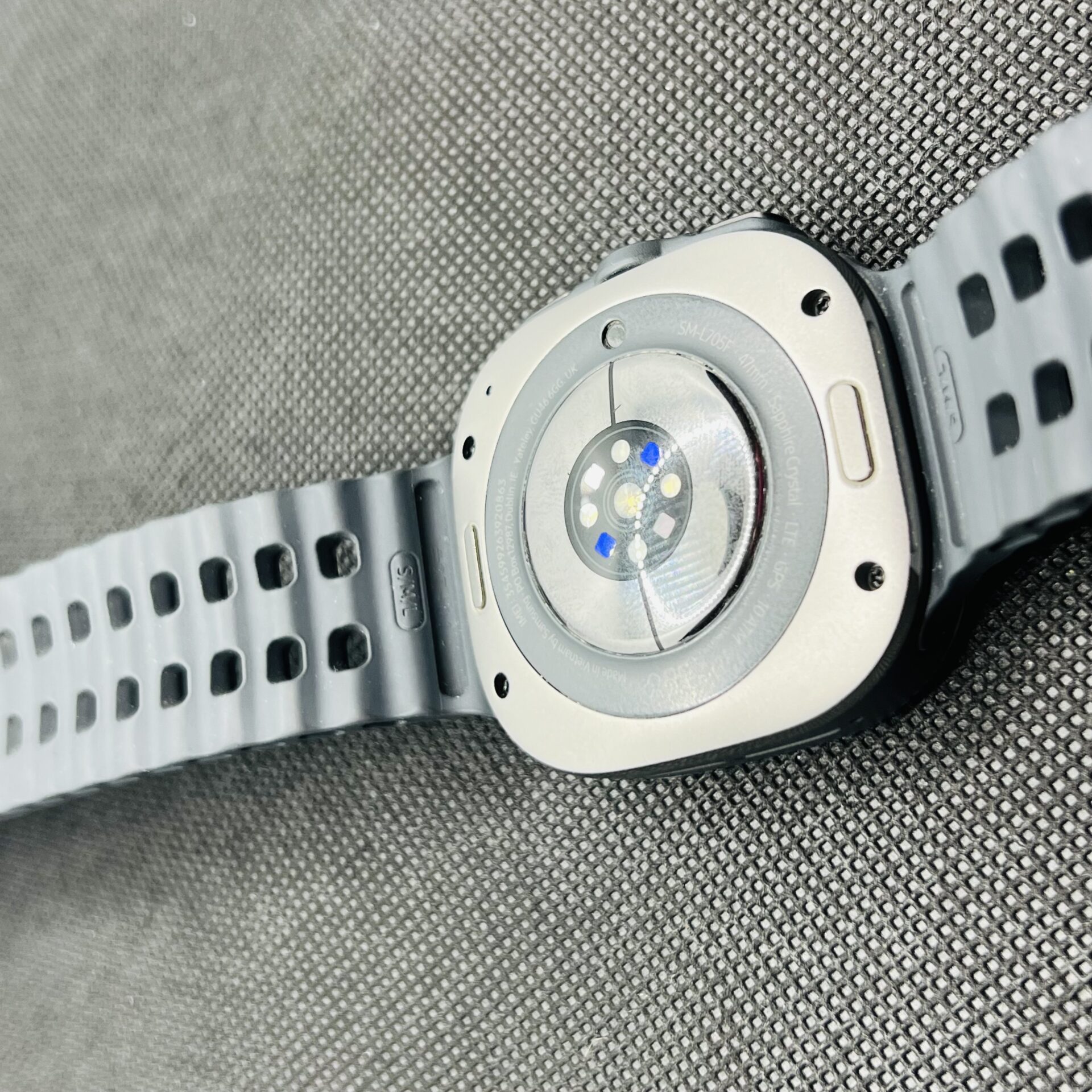 Galaxy Watch Ultra 47mm LTE Titanium Silver (Grade B) - Image 8