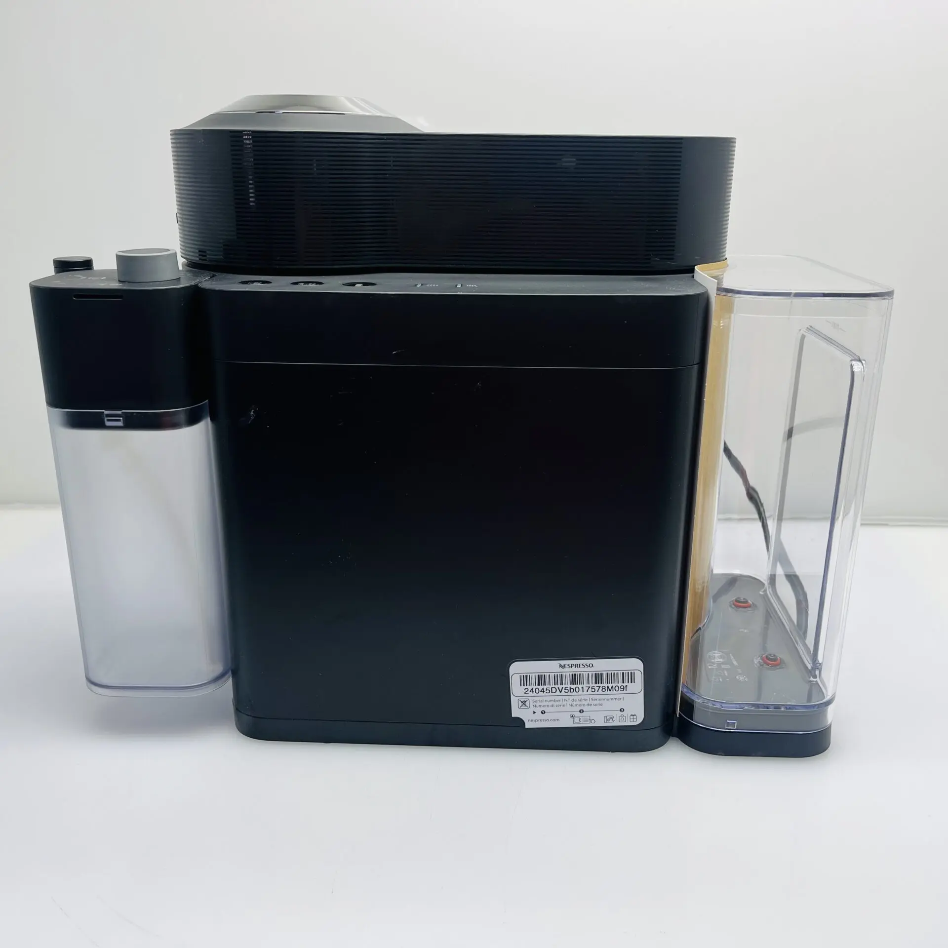 Nespresso Vertuo Lattissma Black (Condition: Good) - Image 3