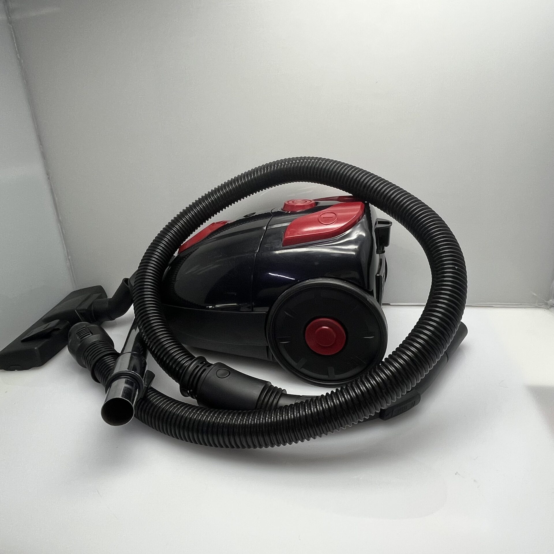 Milex Proclean Vacuum 1600W Black (Condition: Good) - Image 3