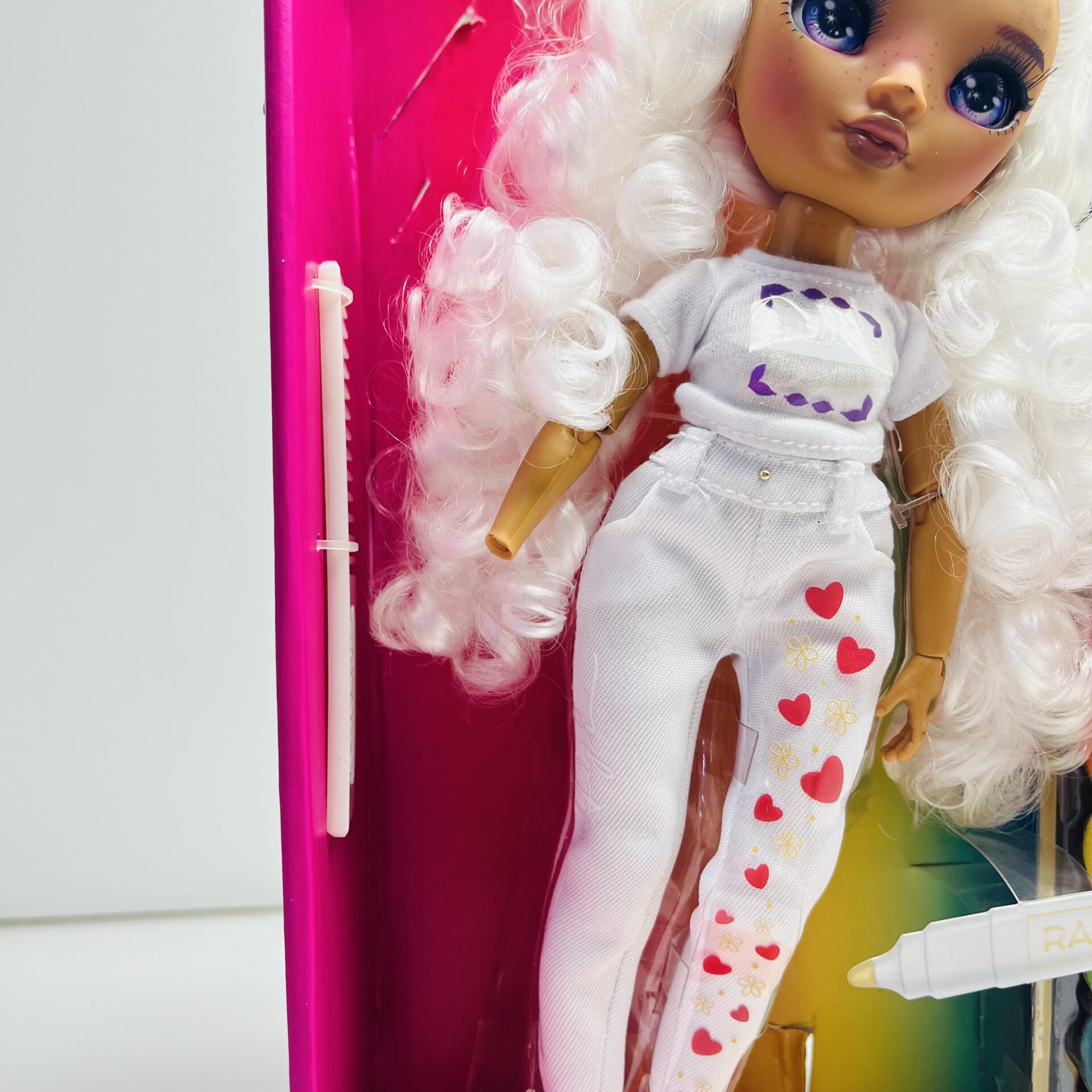 COMBO DEAL: LOL Surprise! OMG Fashion Show Missy Frost Pink + Rainbow High Colour and Create (Condition: Fair) - Image 3