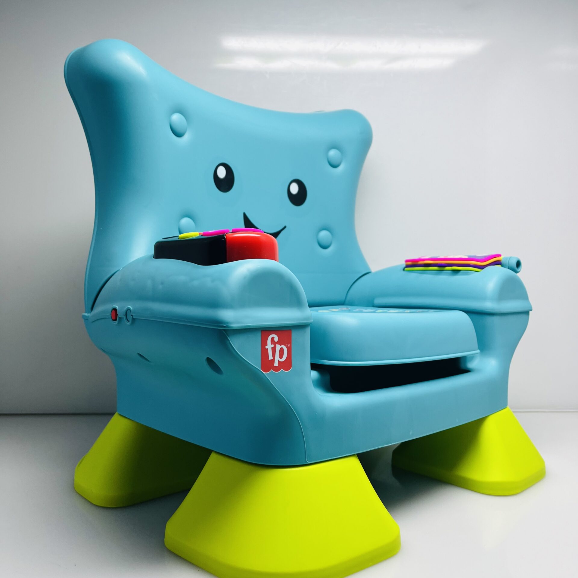 COMBO DEAL: Melissa and Doug Play Push Chair + Fisher-Price Smart Stages Chair (Condition: Good) - Image 4