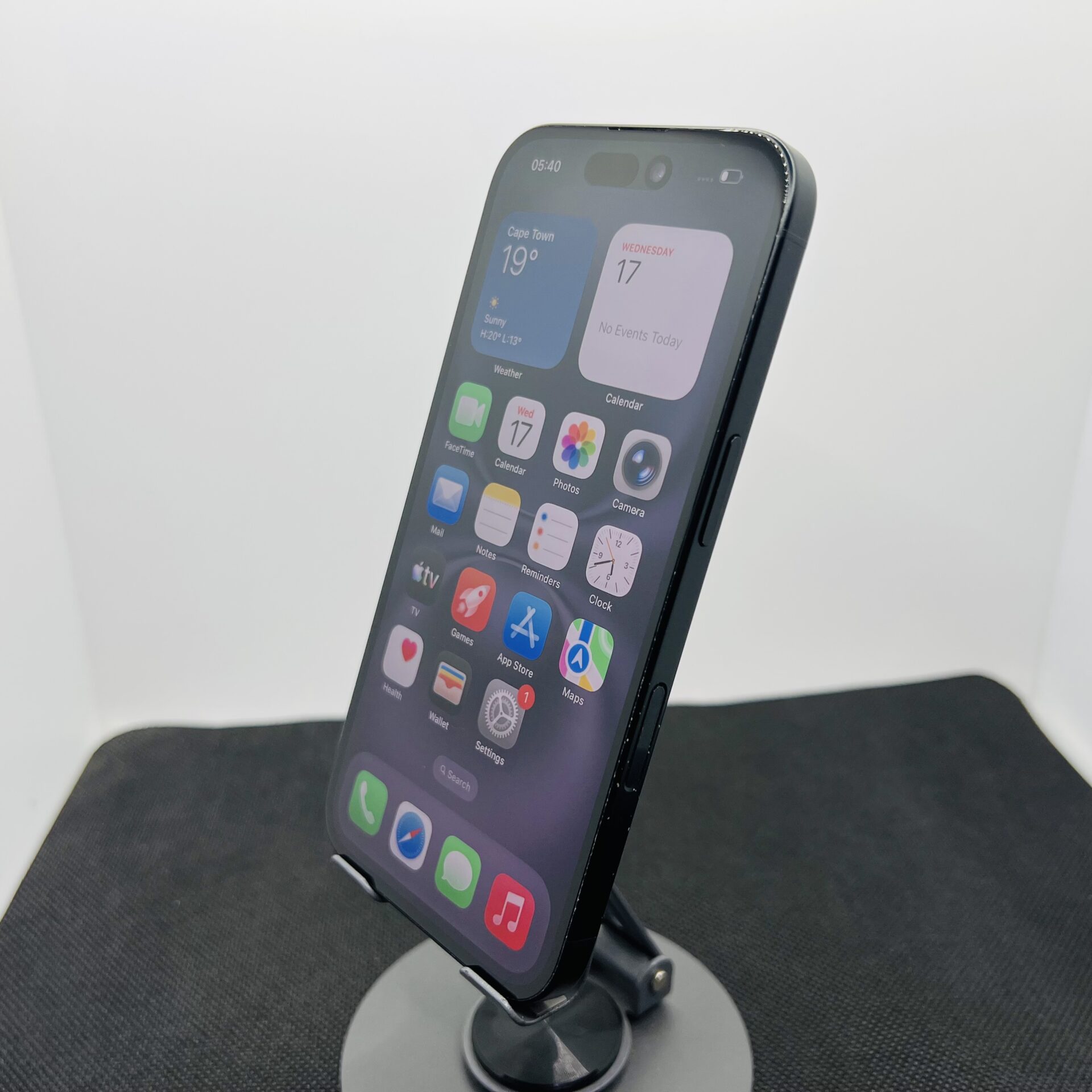Apple iPhone 16 128GB Black (Condition: Good) - Image 5