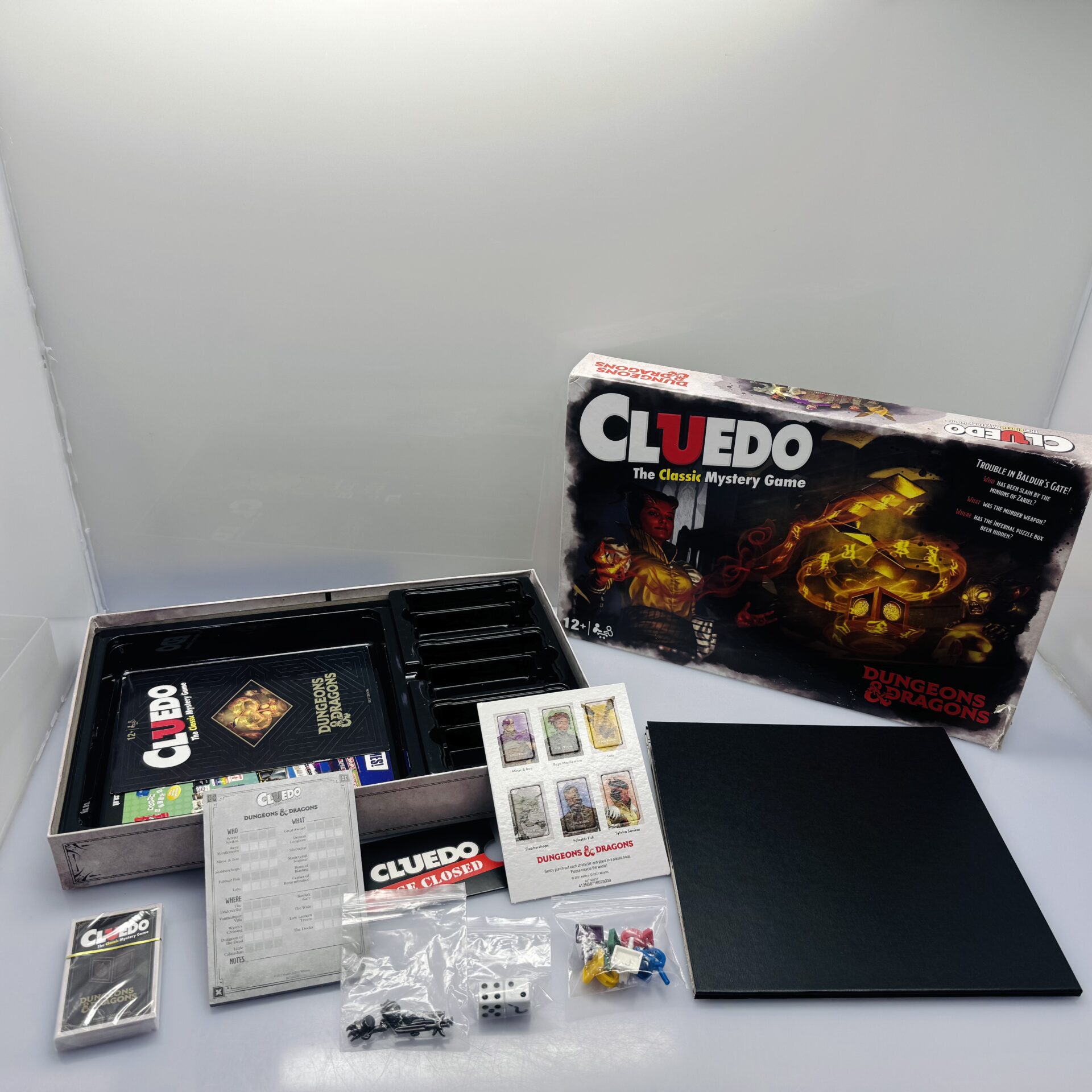 COMBO DEAL: Ravensburger Jaws Strategy Card Game + Cluedo- Dungeons and Dragons Edition (Condition: Good) - Image 7