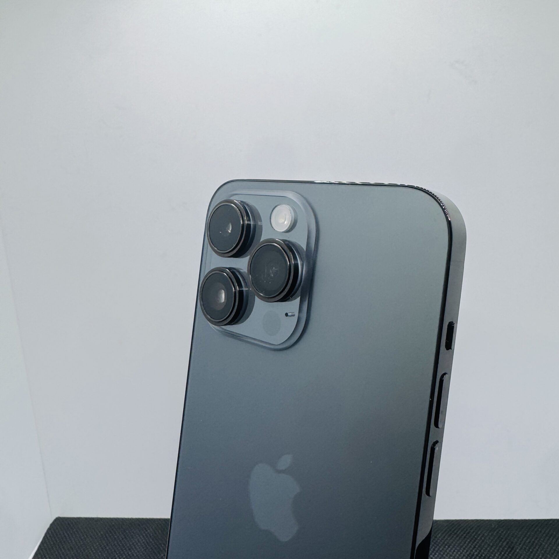 Apple iPhone 14 Pro Max 512GB Space Black - Bright Spots on Display (Condition: Good) - Image 8