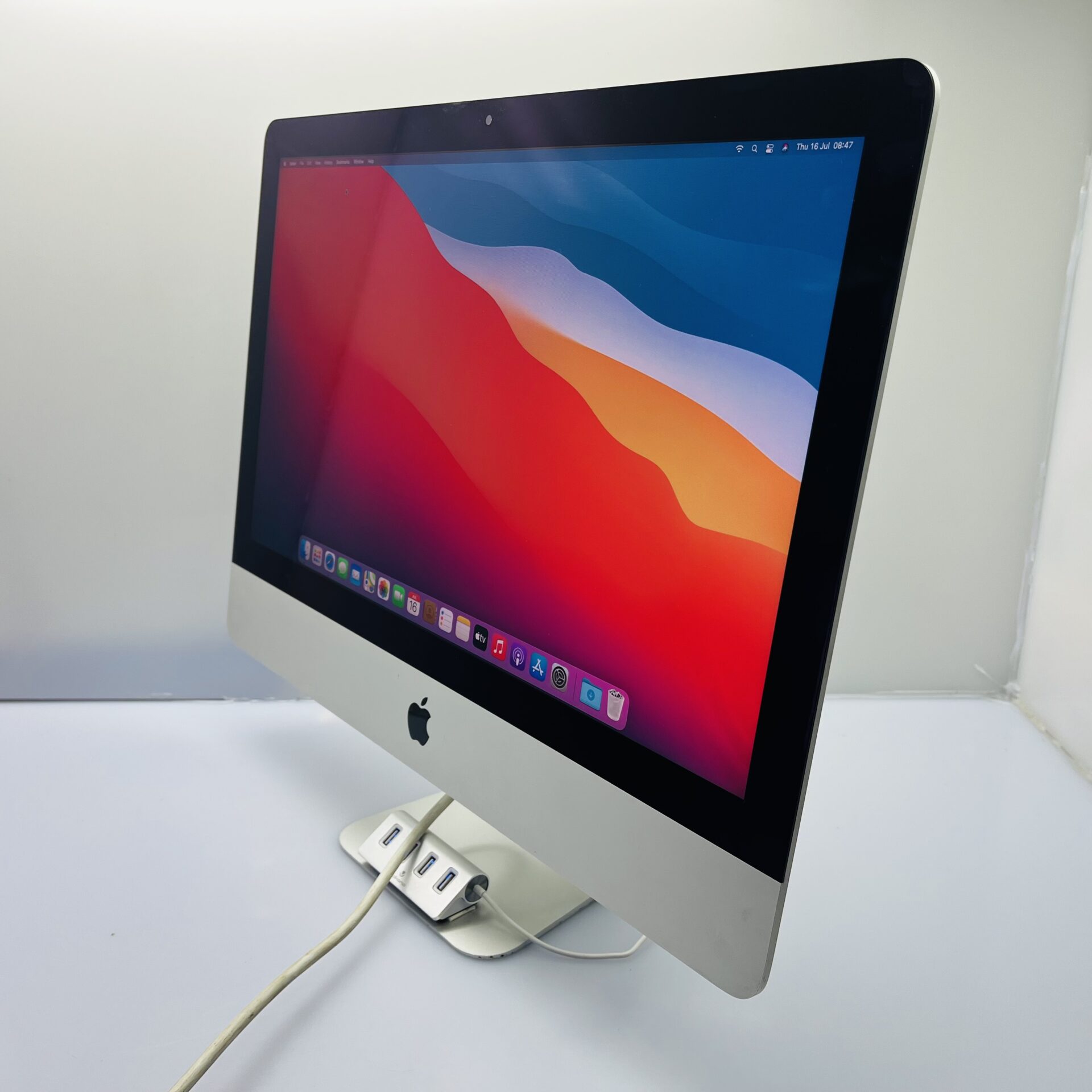 Apple iMac 21.5-Inch "Core i5" (Mid 2014) 1.4GHz 8GB RAM 512GB SSD Silver - No Power Cable (Condition: Good) - Image 7