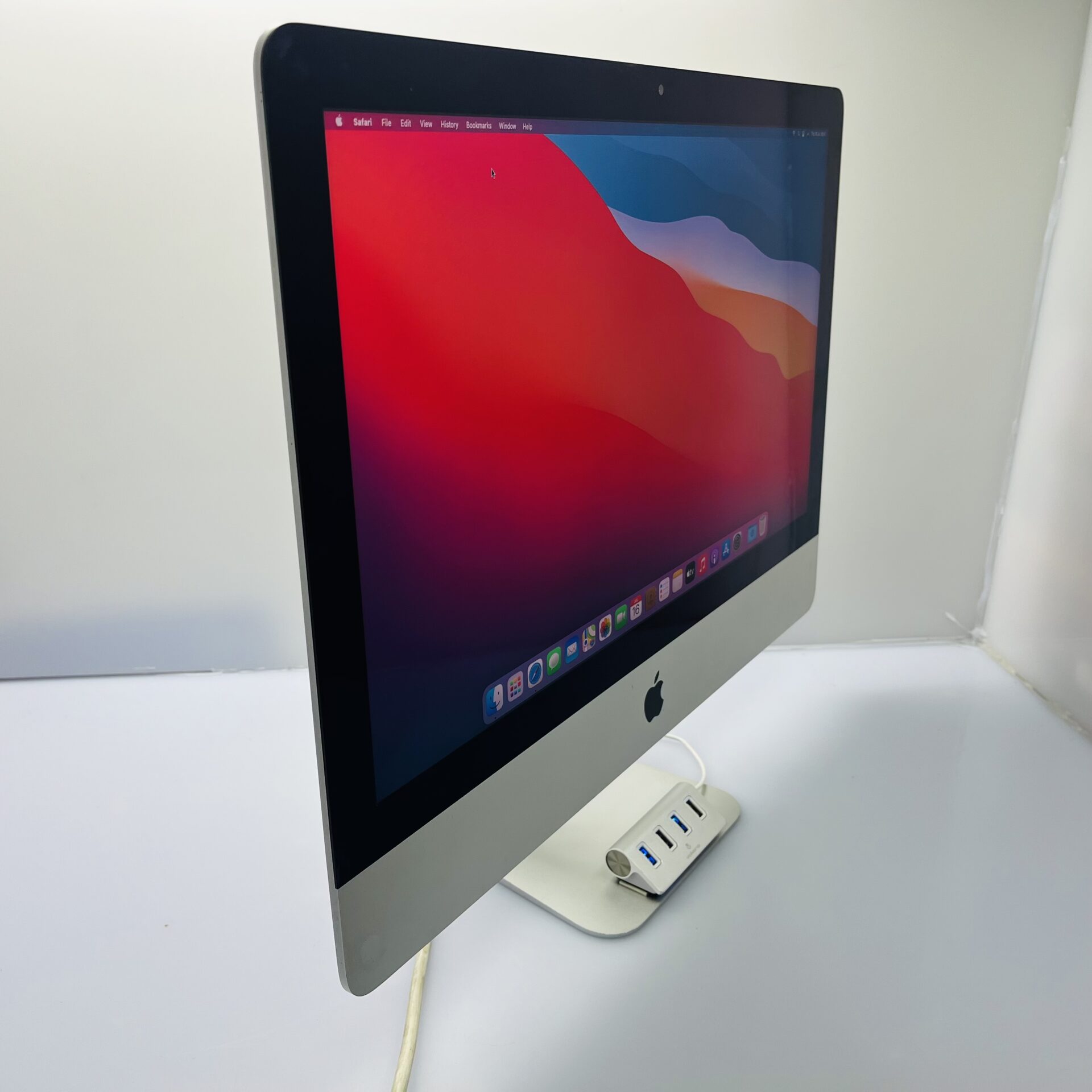 Apple iMac 21.5-Inch "Core i5" (Mid 2014) 1.4GHz 8GB RAM 512GB SSD Silver - No Power Cable (Condition: Good) - Image 9