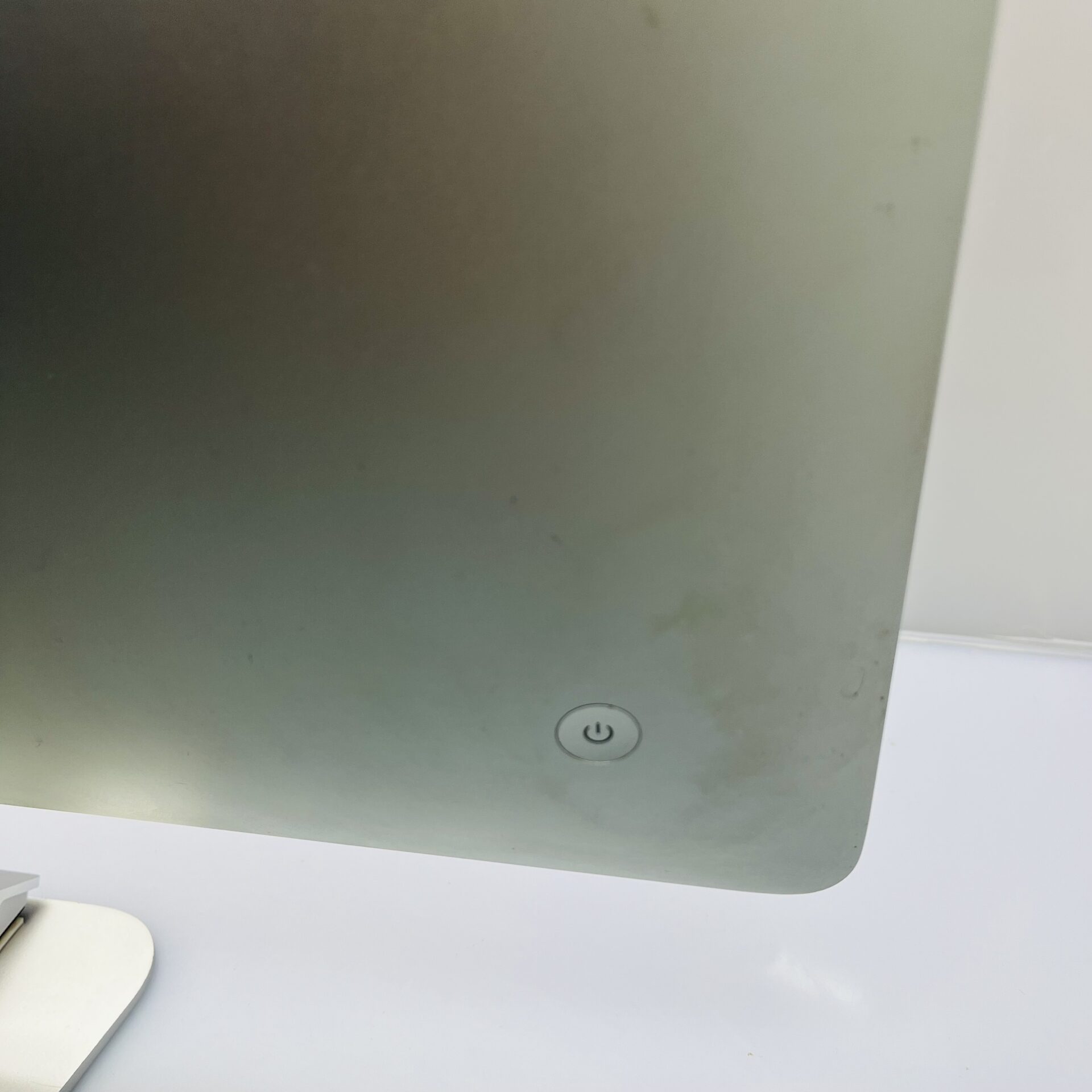 Apple iMac 21.5-Inch "Core i5" (Mid 2014) 1.4GHz 8GB RAM 512GB SSD Silver - No Power Cable (Condition: Good) - Image 14
