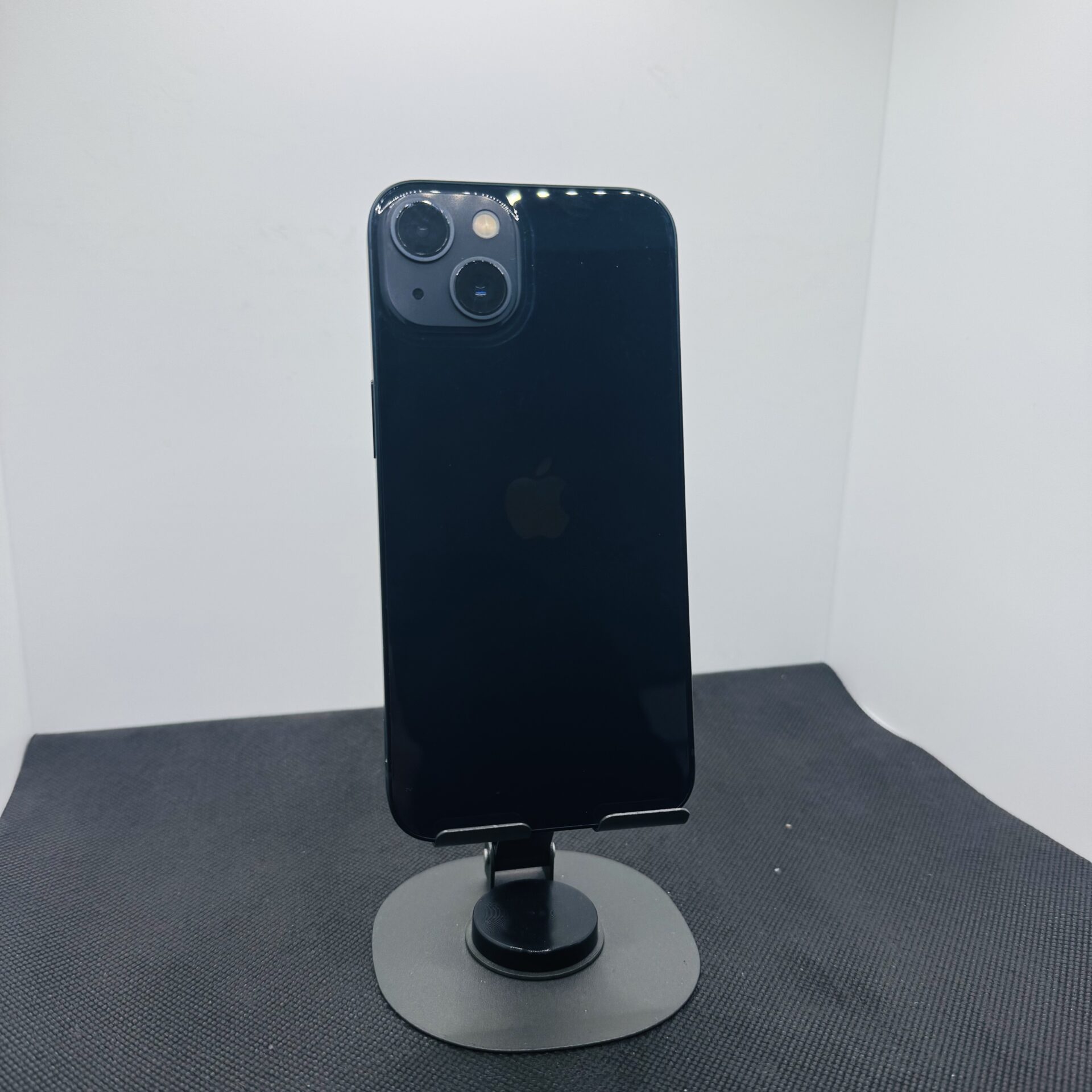 Apple iPhone 13 128GB Midnight (Condition: Good) - Image 5