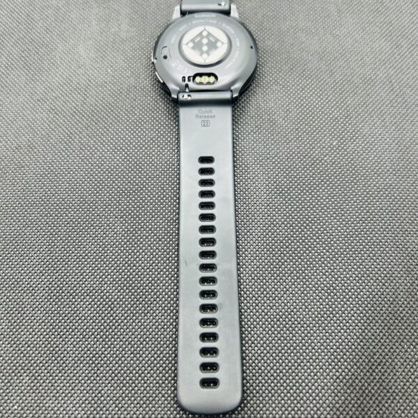 Garmin Venu 3 Slate with Black Band (Condition: Good) - Image 8