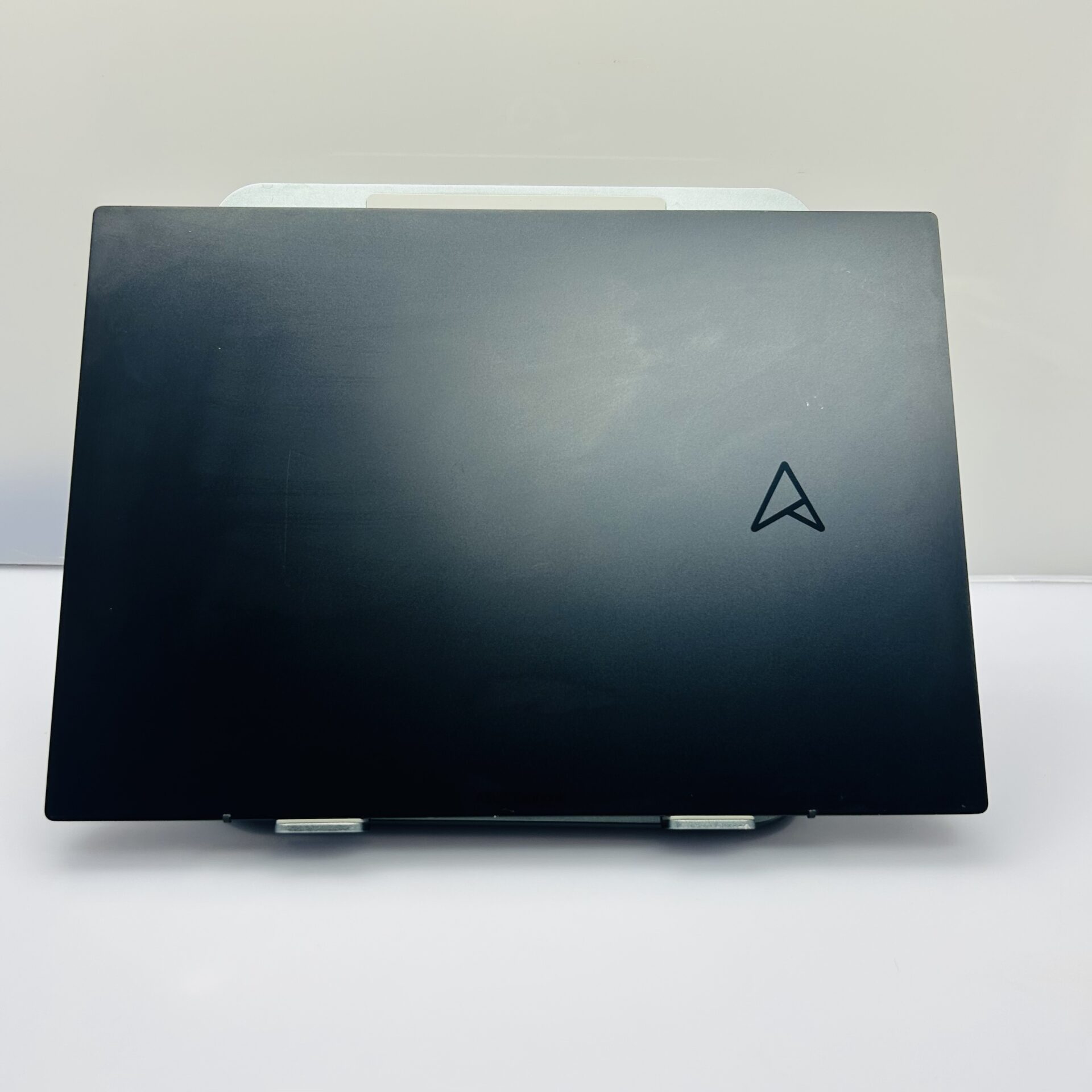 Asus Zenbook 14 UM3402Y "Ryzen 7" 2.00 GHz 8GB RAM 256GB NVMe SSD Ponder Blue + Kumara Mechanical Gaming Keyboard (Condition: Good) - Image 5