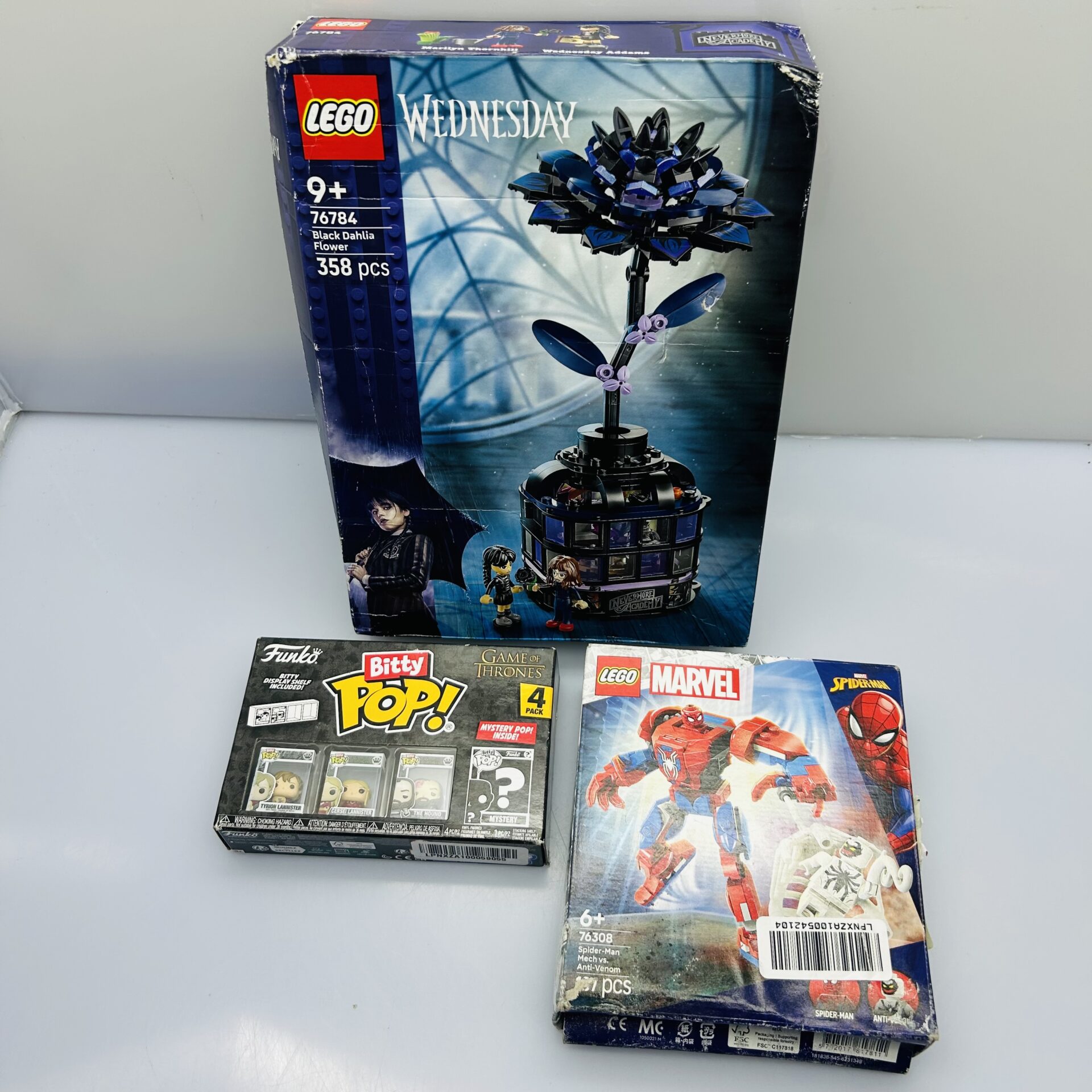 COMBO DEAL: Funko Bitty Pop Game of Thrones + LEGO® Marvel Spider-Man Mesh vs Anti-Venom 76308 + LEGO® Wednesday Black Dahlia Flower 76784 Combo Deal (Condition: Good) - Image 2