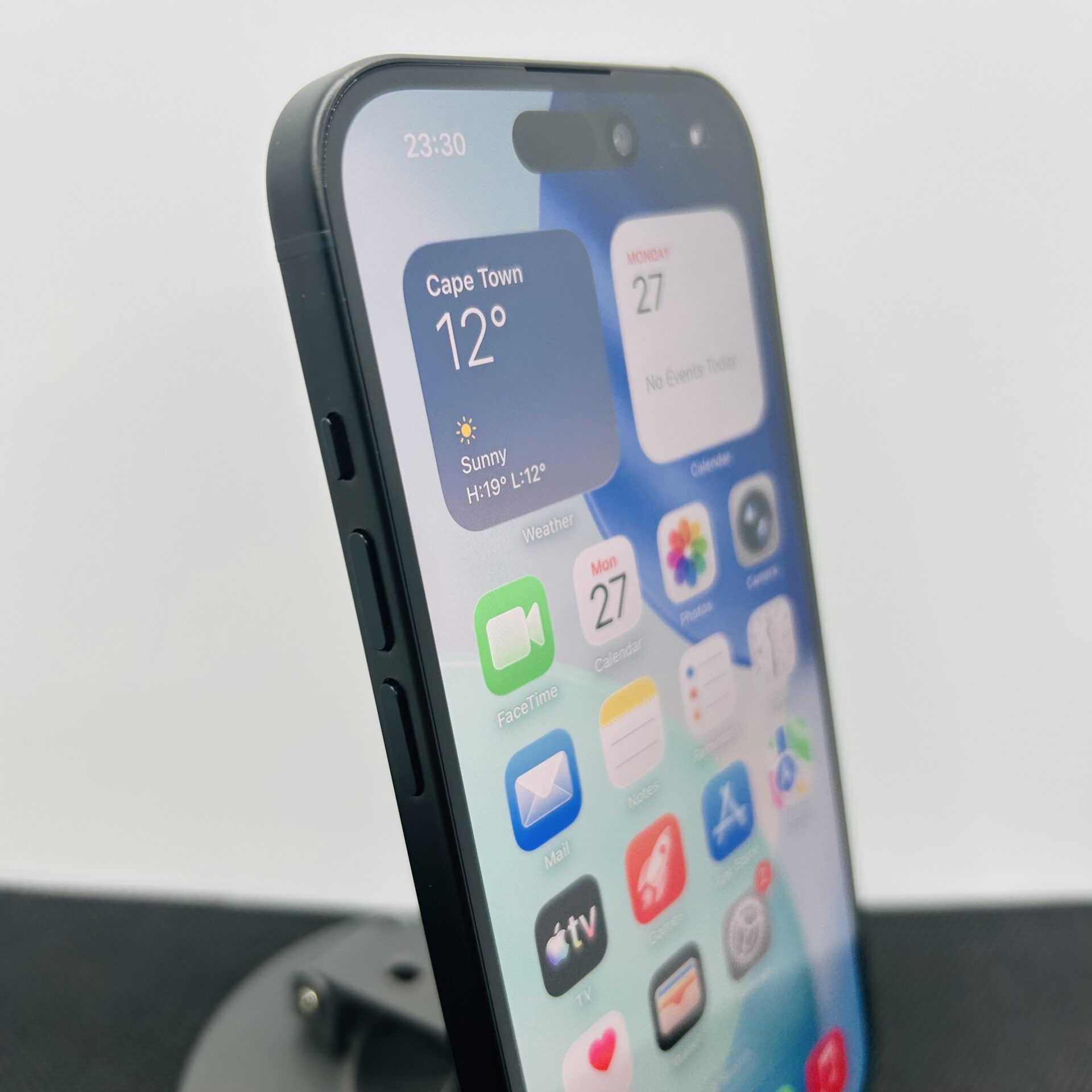 Apple iPhone 15 128GB Black (Condition: Good) - Image 6