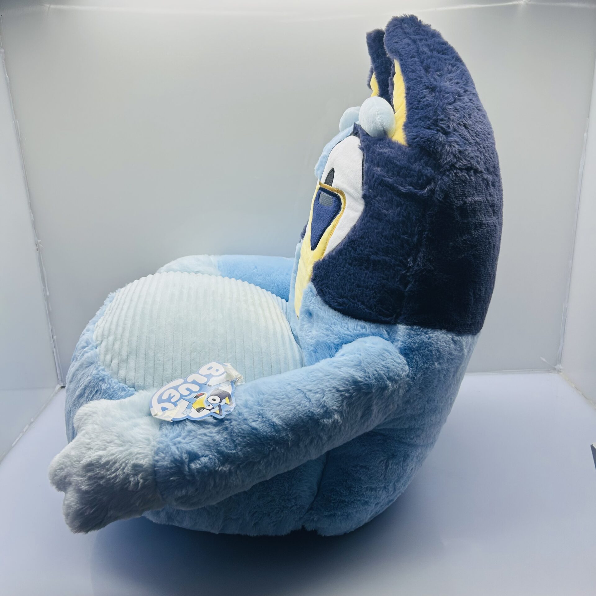 Bluey Plush Chair (Condition: Excellent) - Image 3