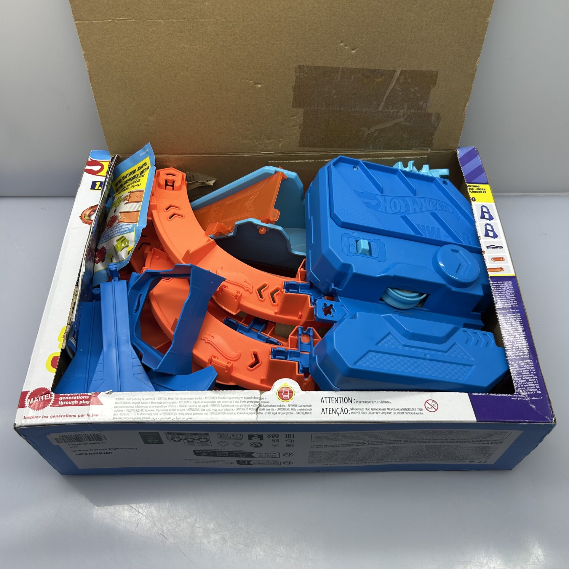 COMBO DEAL: Mattel Hot Wheels 10 Car Pack + Deluxe Track Set with Motorized Booster (Condition: Fair) - Image 10
