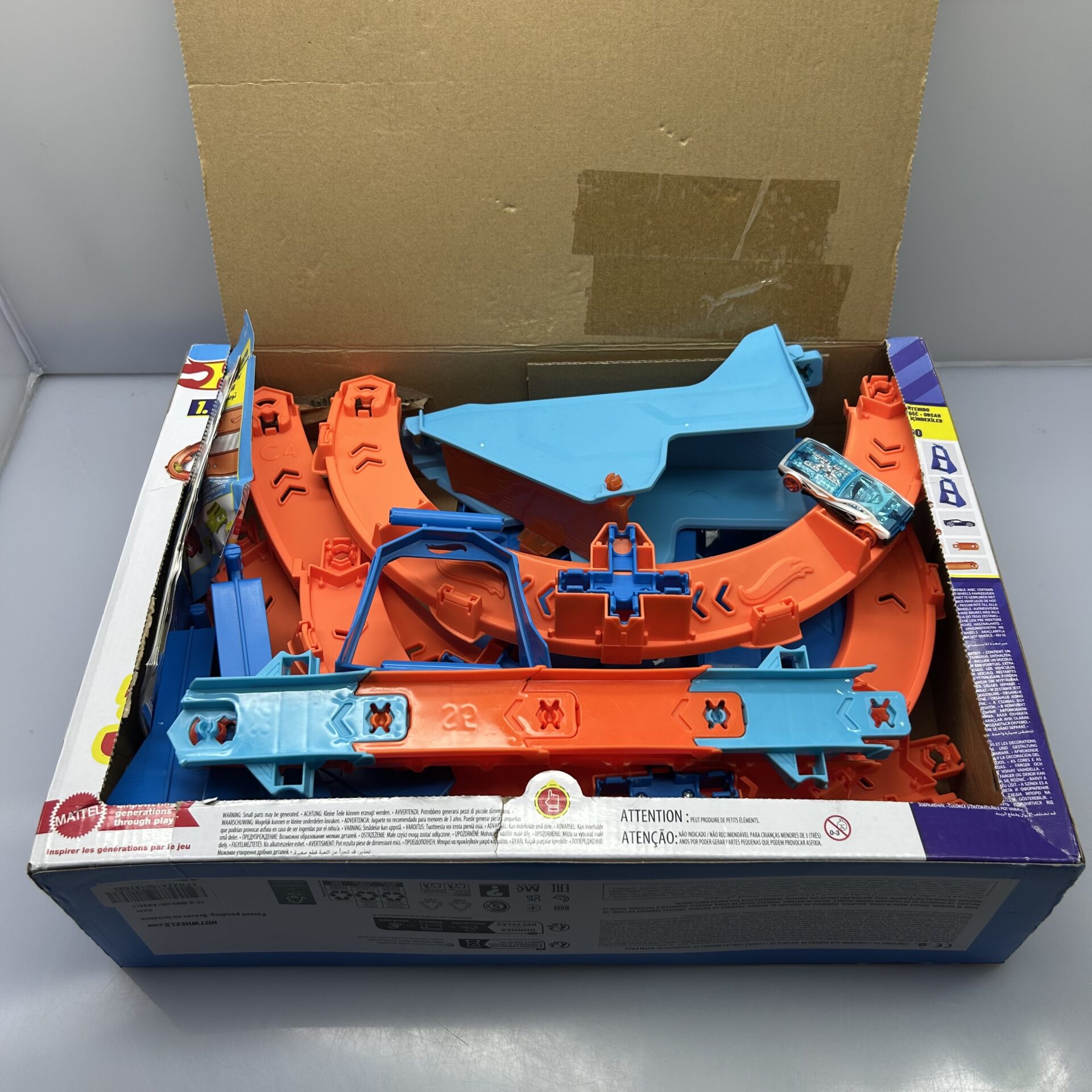 COMBO DEAL: Mattel Hot Wheels 10 Car Pack + Deluxe Track Set with Motorized Booster (Condition: Fair) - Image 9