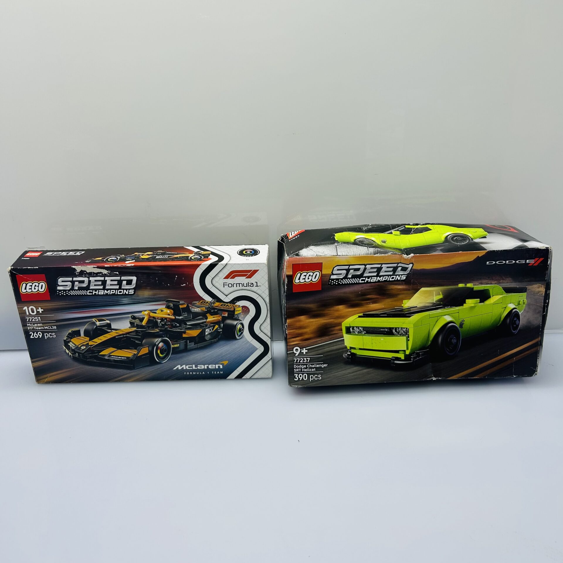COMBO DEAL: LEGO® Speed Champions: McLaren MCL38 77251 + Ferrari SF-24 77242 + Dodge Challenger 77237 + Back to the Future 77256 (Condition: Good) - Image 4