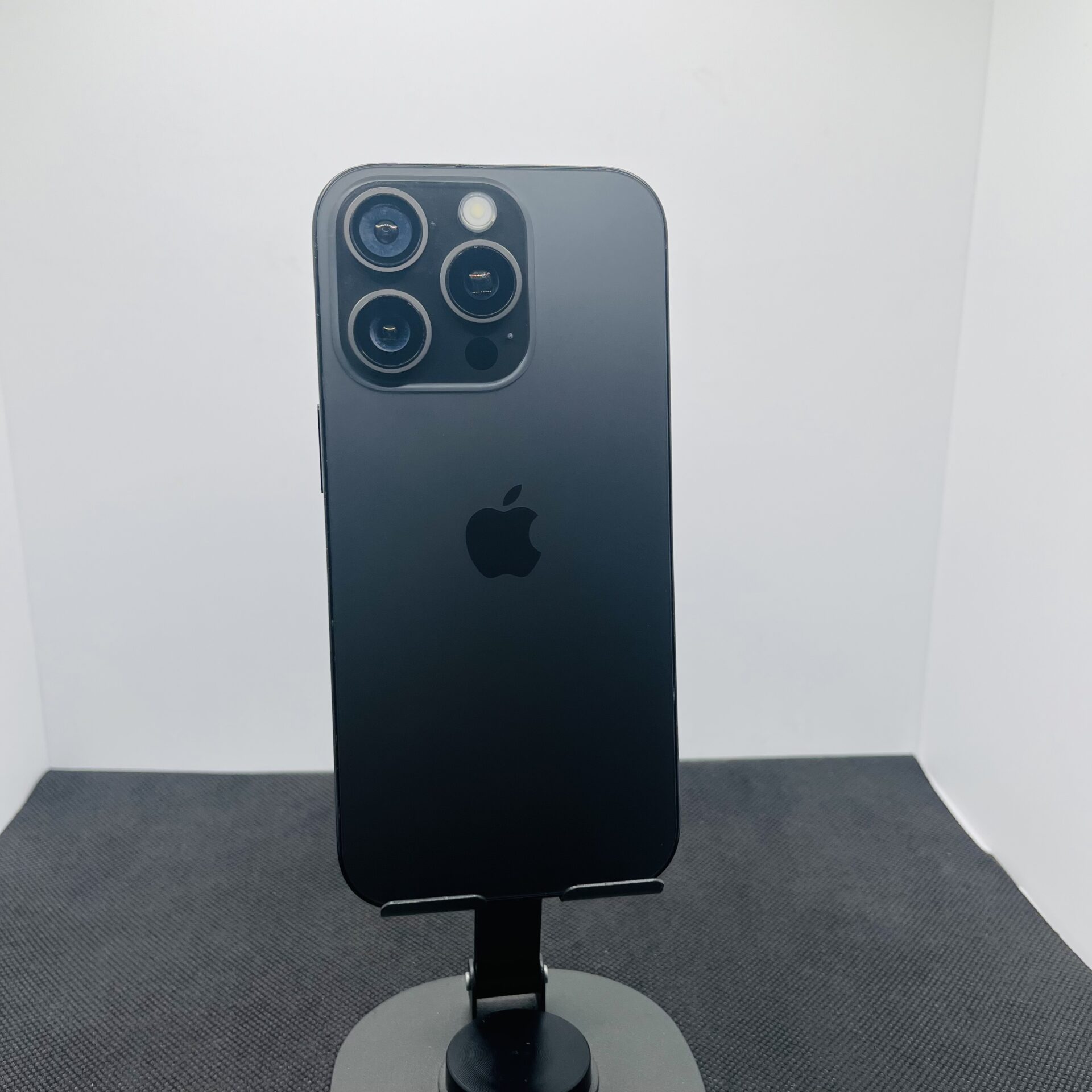 Apple iPhone 16 Pro 256GB Black Titanium (Condition: Good) - Image 7