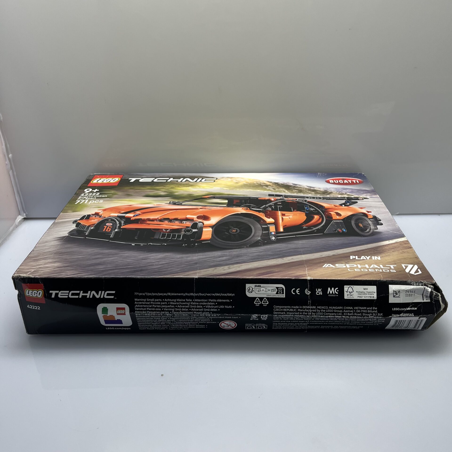 LEGO® Technic Bugatti Chiron Pur Sport 42222 (Condition: Good) - Image 5