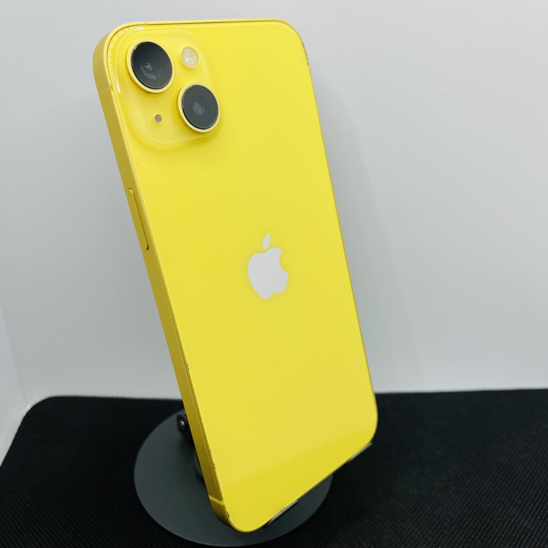 Apple iPhone 14 Plus 128GB Yellow (Condition: Good) - Image 7