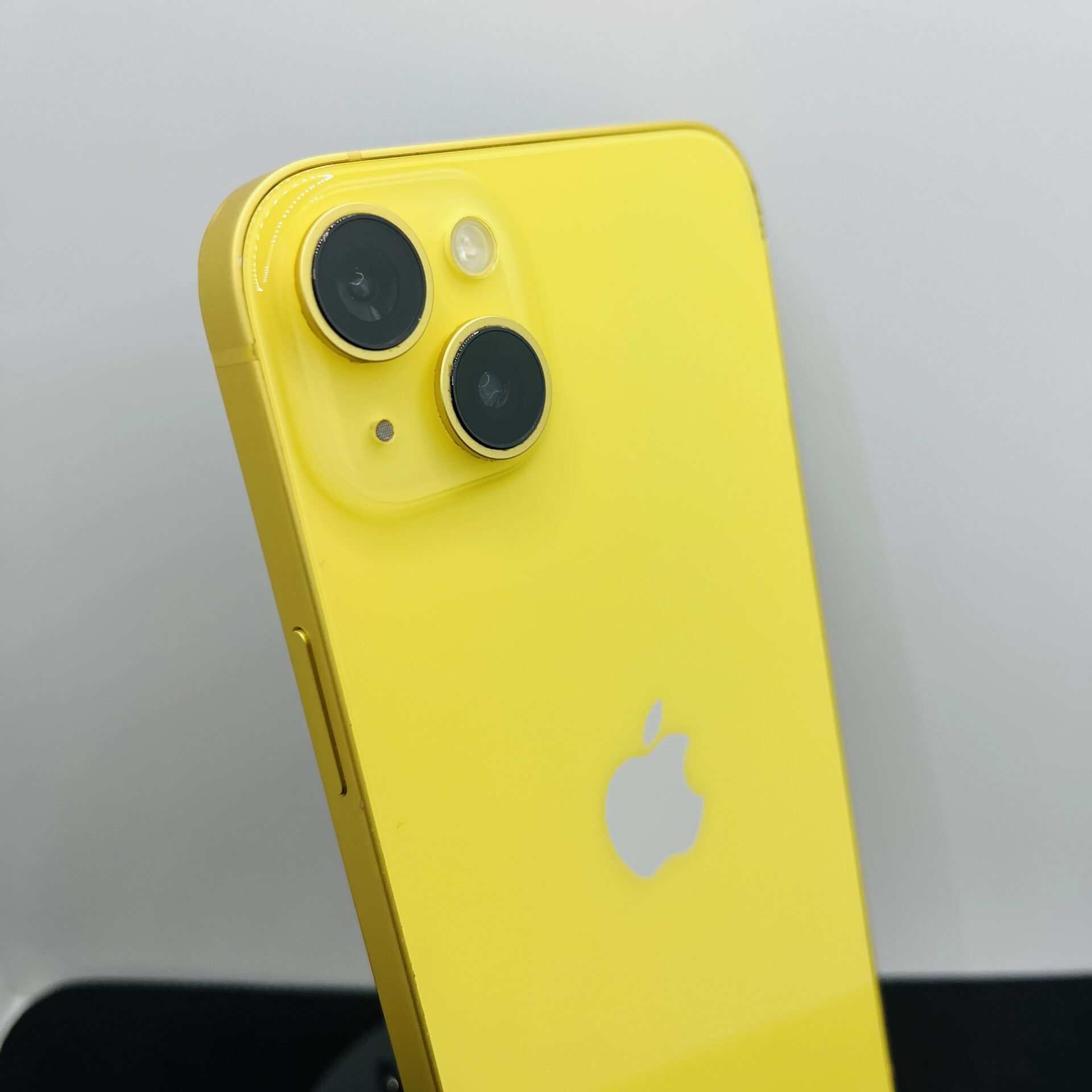 Apple iPhone 14 Plus 128GB Yellow (Condition: Good) - Image 8