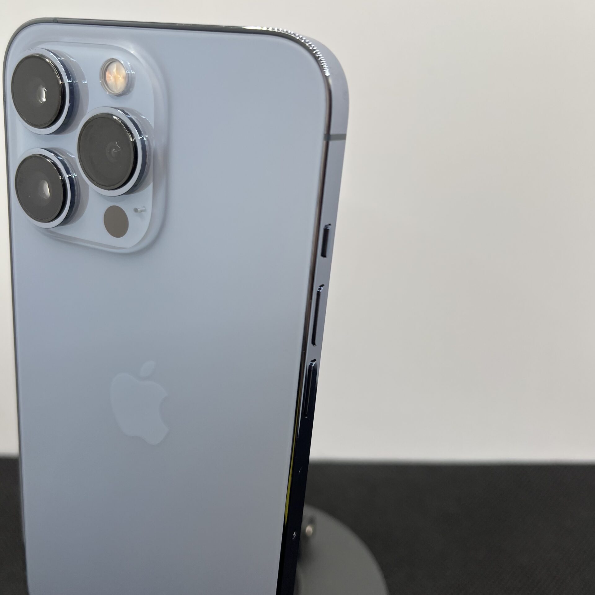 Apple iPhone 13 Pro 512GB Sierra Blue (Condition: Good) - Image 10