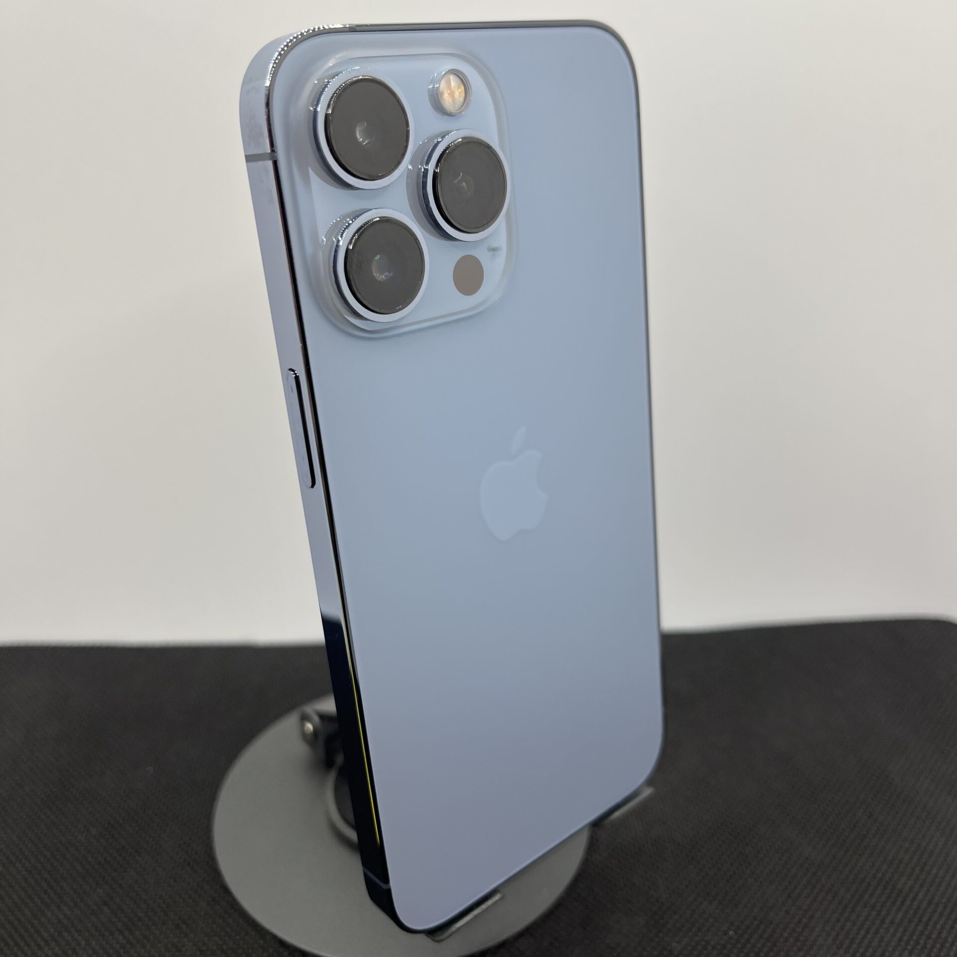 Apple iPhone 13 Pro 512GB Sierra Blue (Condition: Good) - Image 7