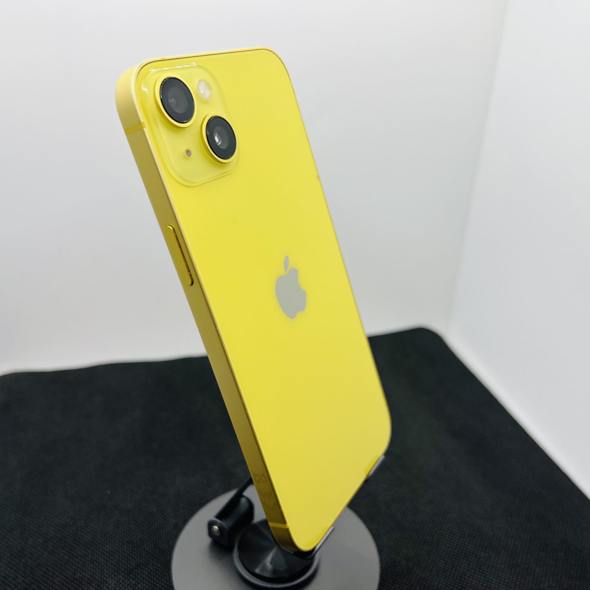 Apple iPhone 14 Plus 256GB Yellow (Condition: Good) - Image 10