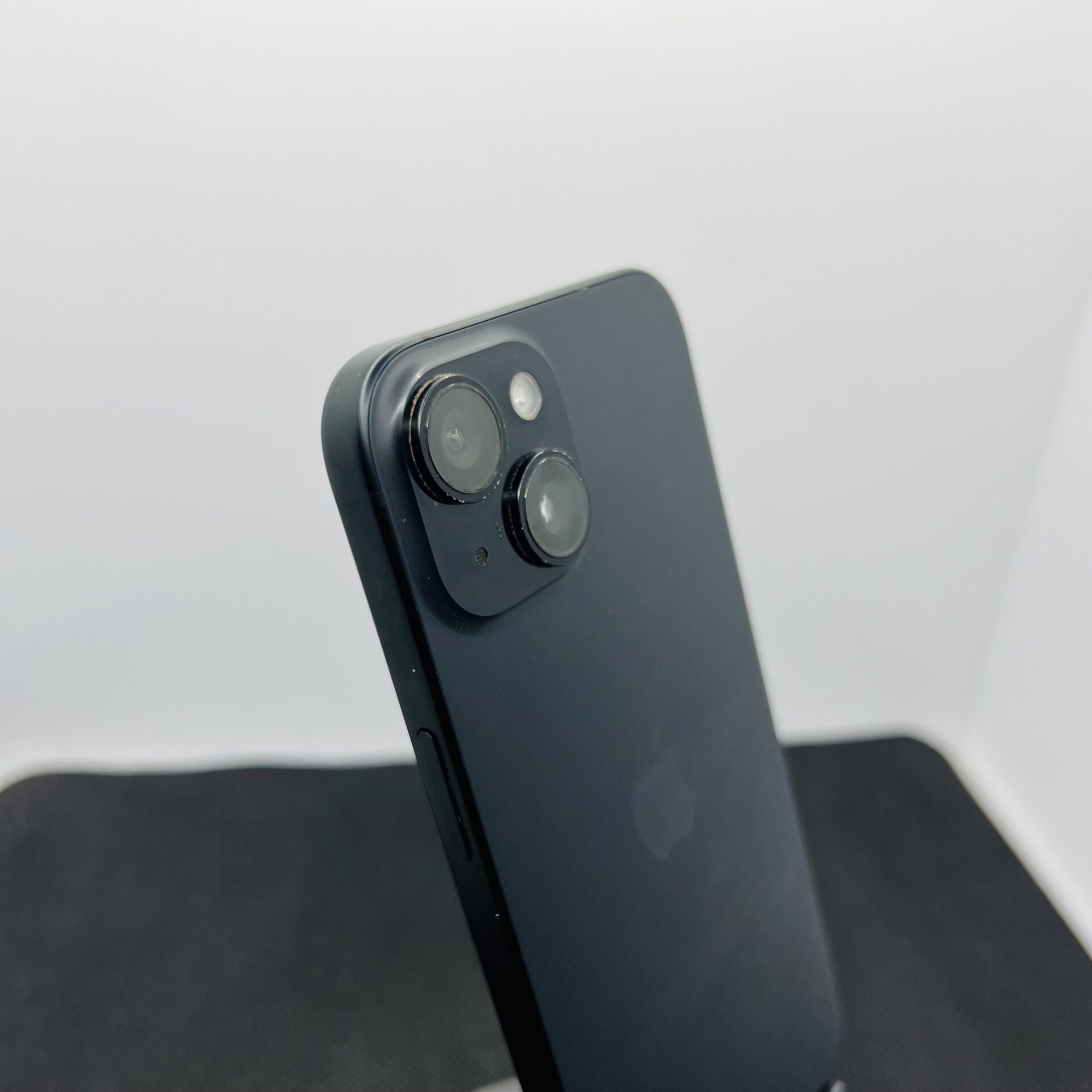 Apple iPhone 15 128GB Black (Condition: Good) - Image 9