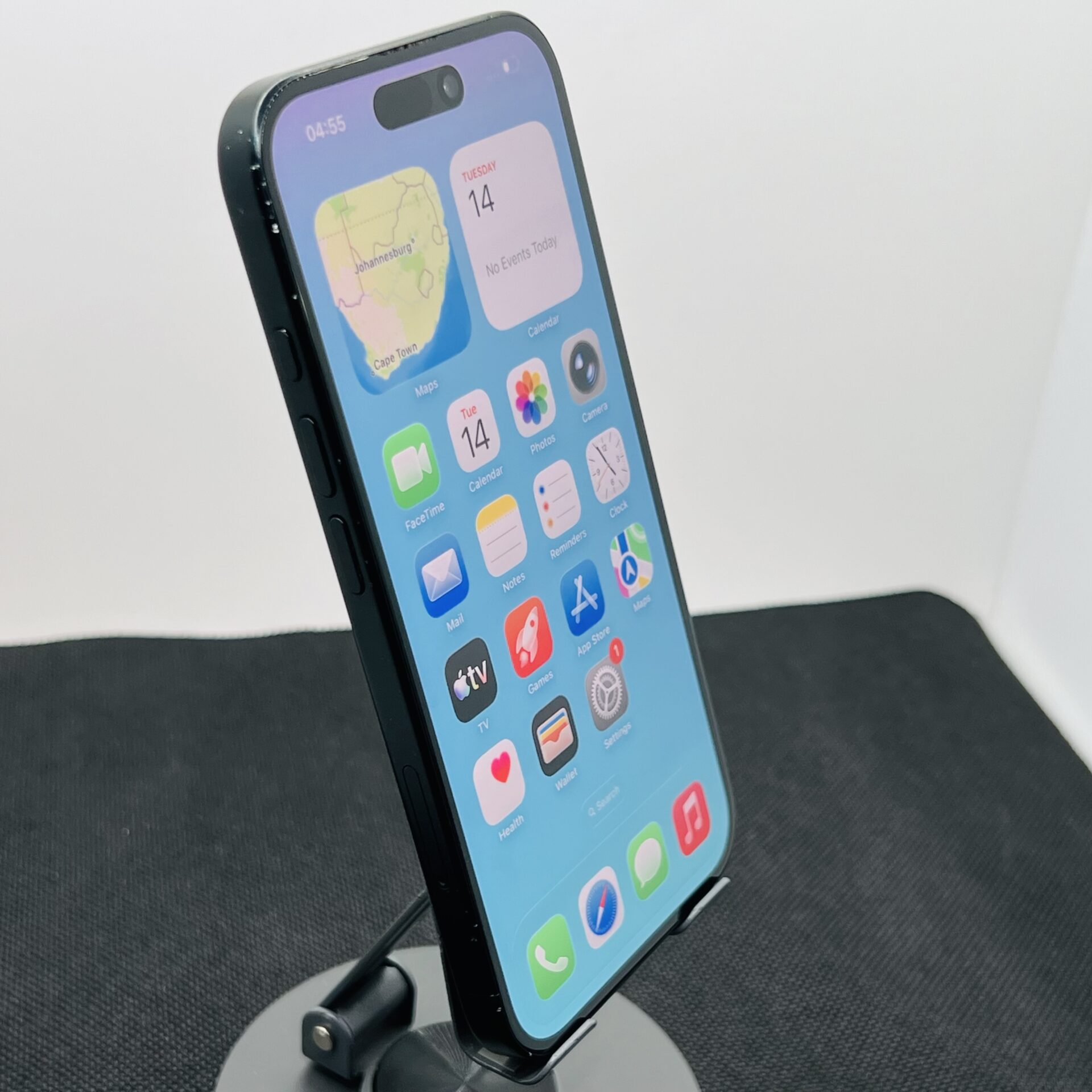Apple iPhone 16 128GB Black (Condition: Good) - Image 3