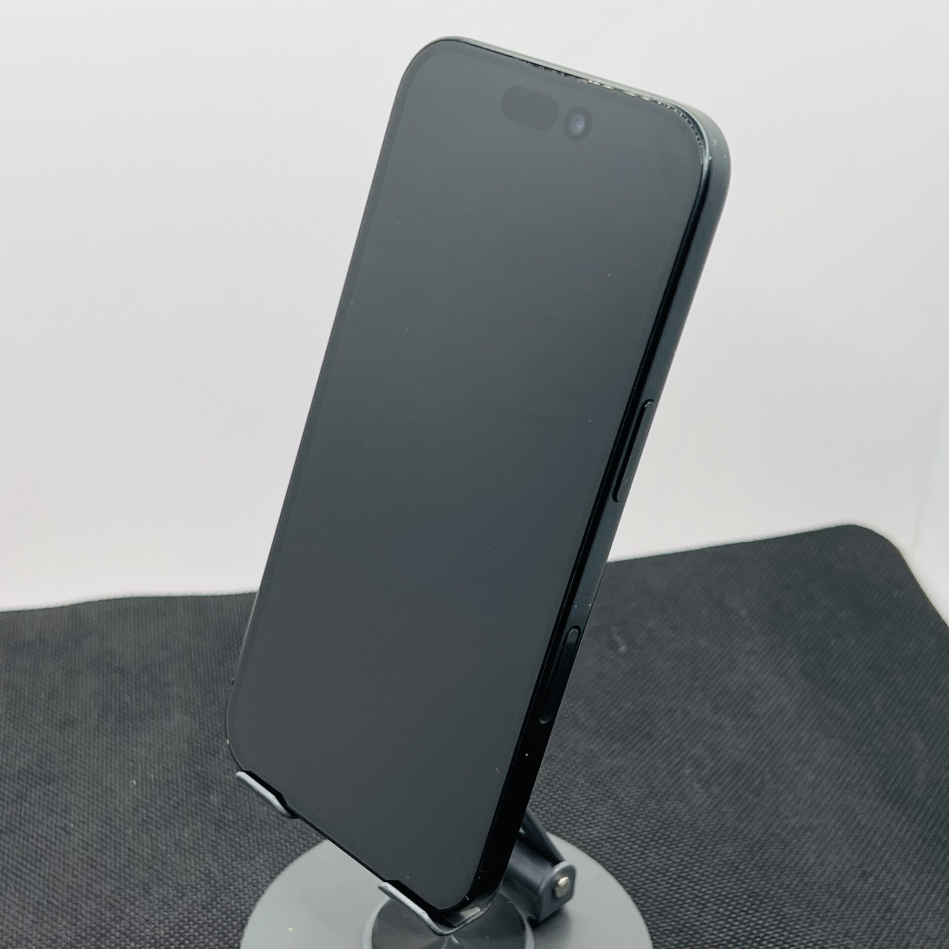 Apple iPhone 16 128GB Black (Condition: Good) - Image 7