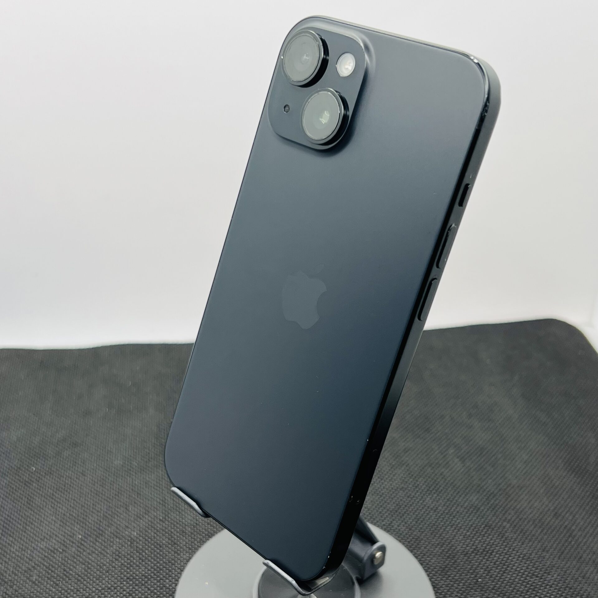 Apple iPhone 15 128GB Black (Condition: Good) - Image 8