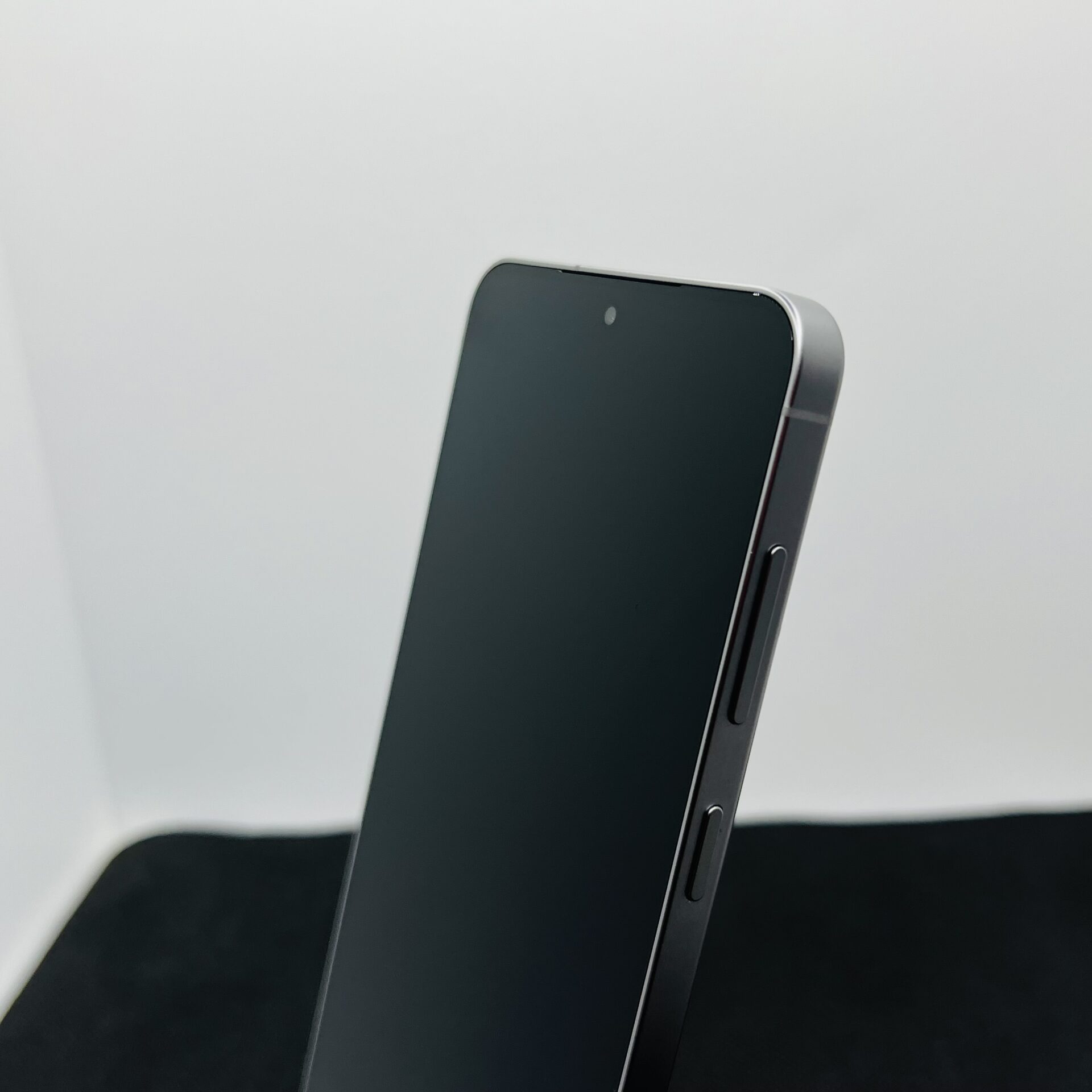 Samsung Galaxy S25 256GB Silver Shadow (Condition: Good) - Image 6