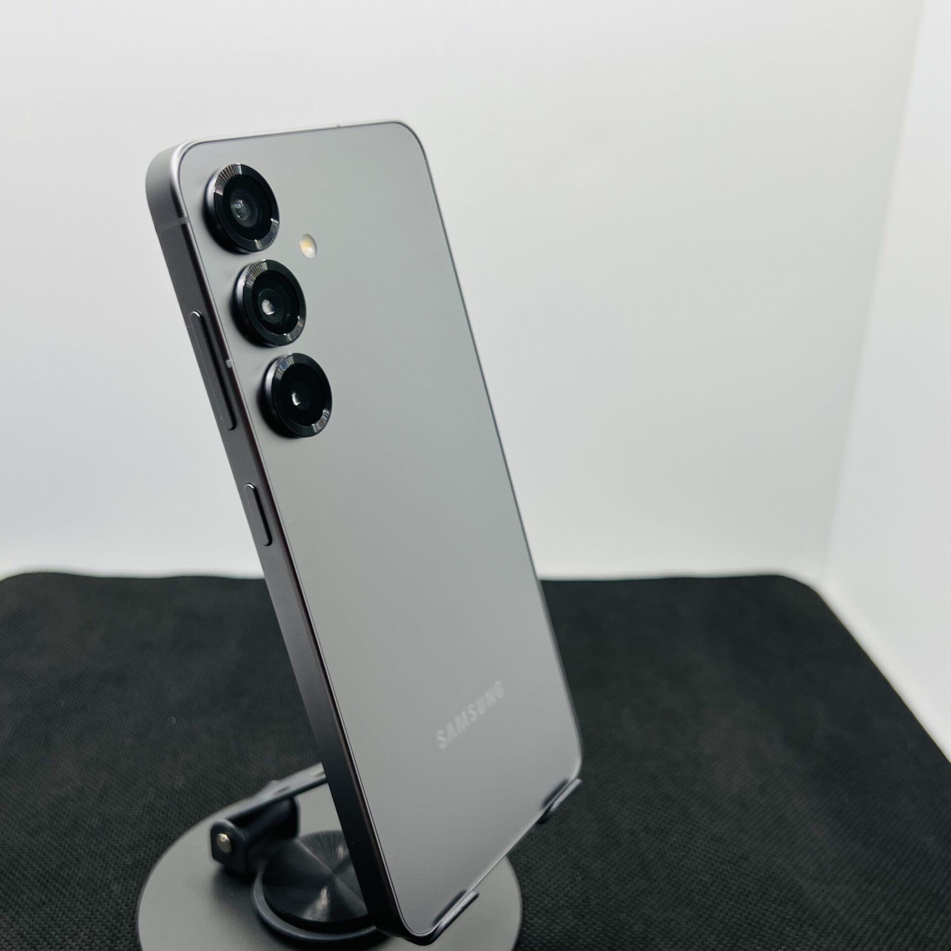 Samsung Galaxy S25 256GB Silver Shadow (Condition: Good) - Image 9