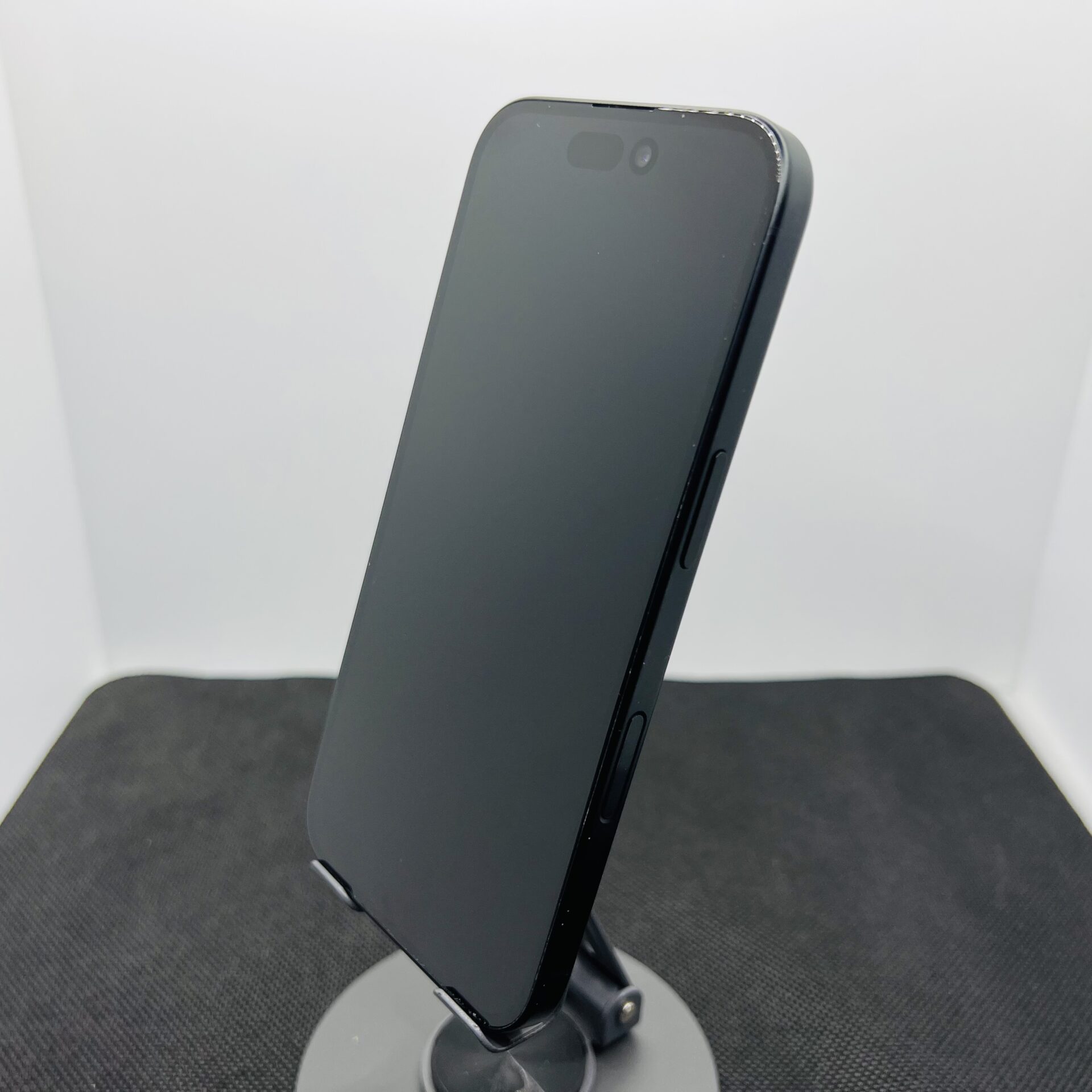 Apple iPhone 16 128GB Black (Condition: Good) - Image 7