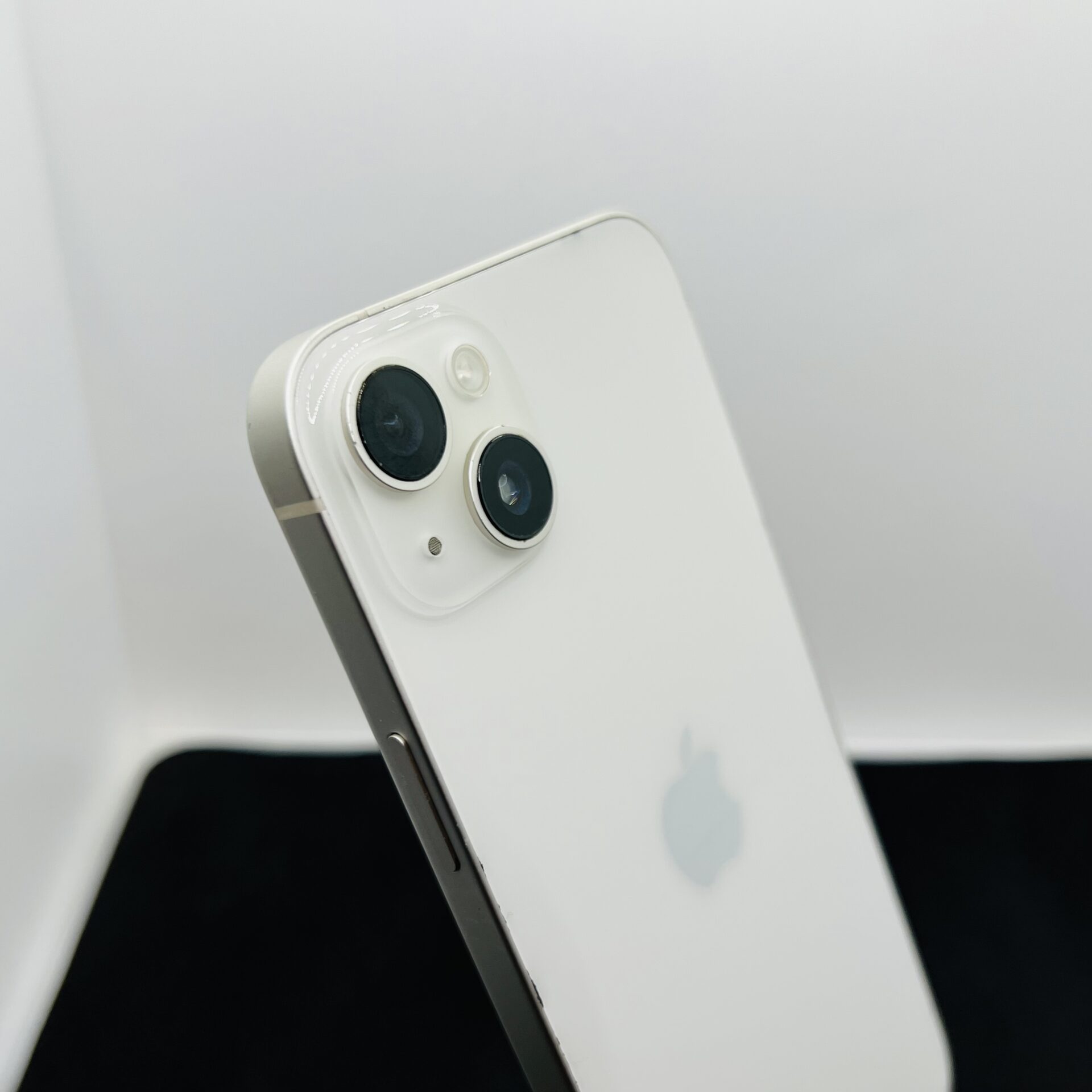 Apple iPhone 14 Plus 128GB Starlight (Condition: Good) - Image 10