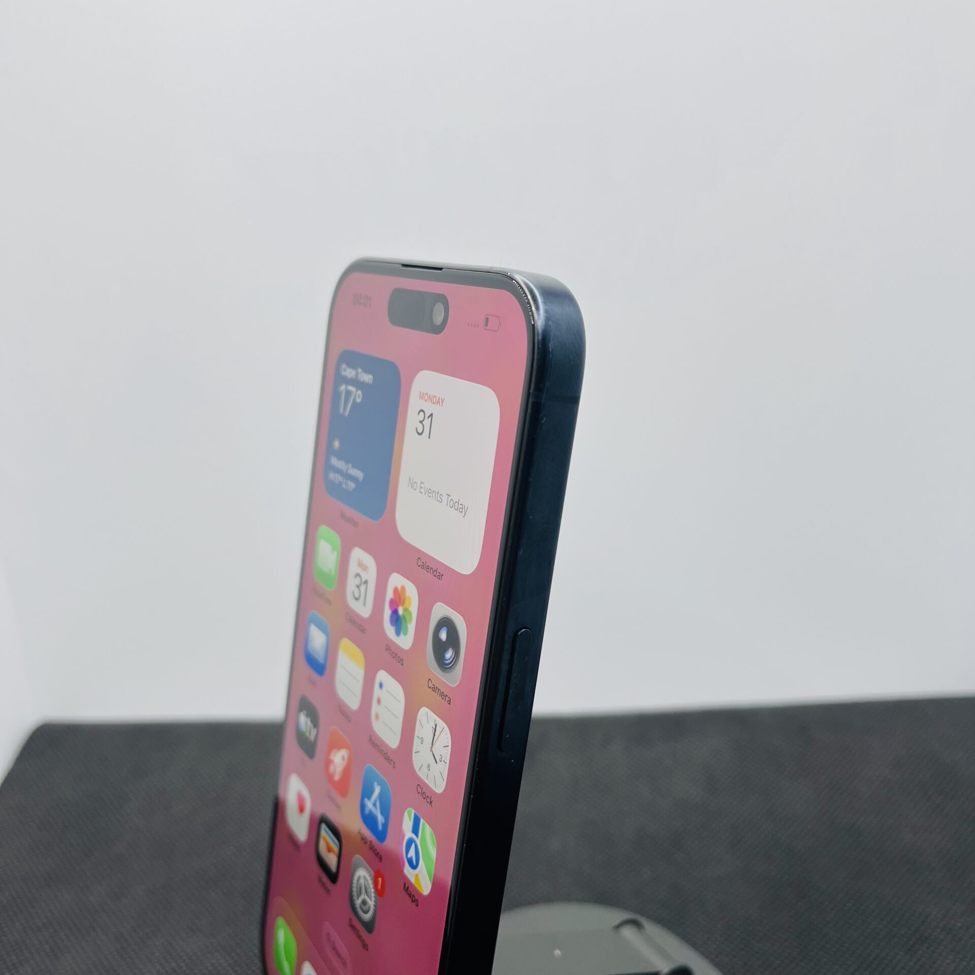 Apple iPhone 15 Pro 256GB Blue Titanium (Condition: Good) - Image 4