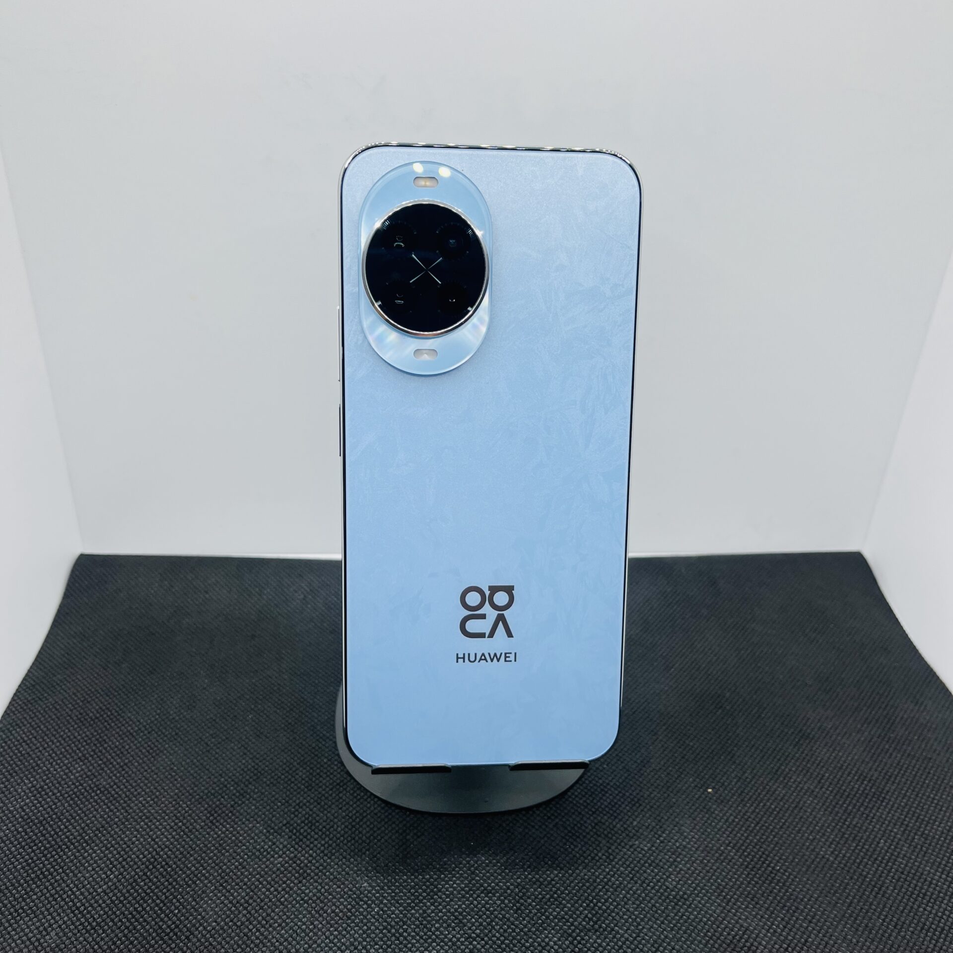 Huawei Nova 14 256GB Crystal Blue (Condition: Excellent) - Image 6