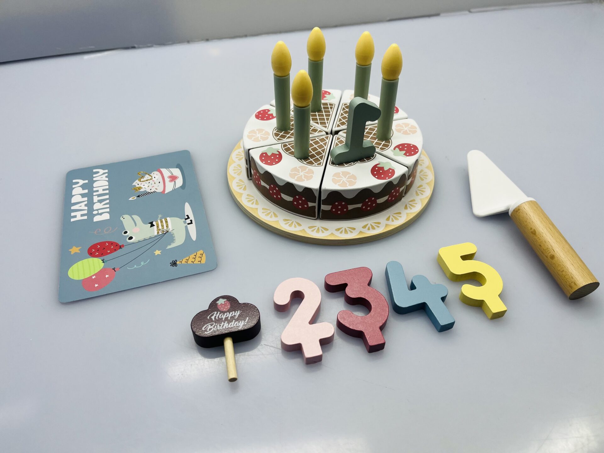 COMBO DEAL: Peppa Pig Electronic Toy Keyboard + Eichhorn Toys Wooden Rainbow Stacking Blocks + Tooky Toy Birthday Cake Set (Condition: Good) - Image 7