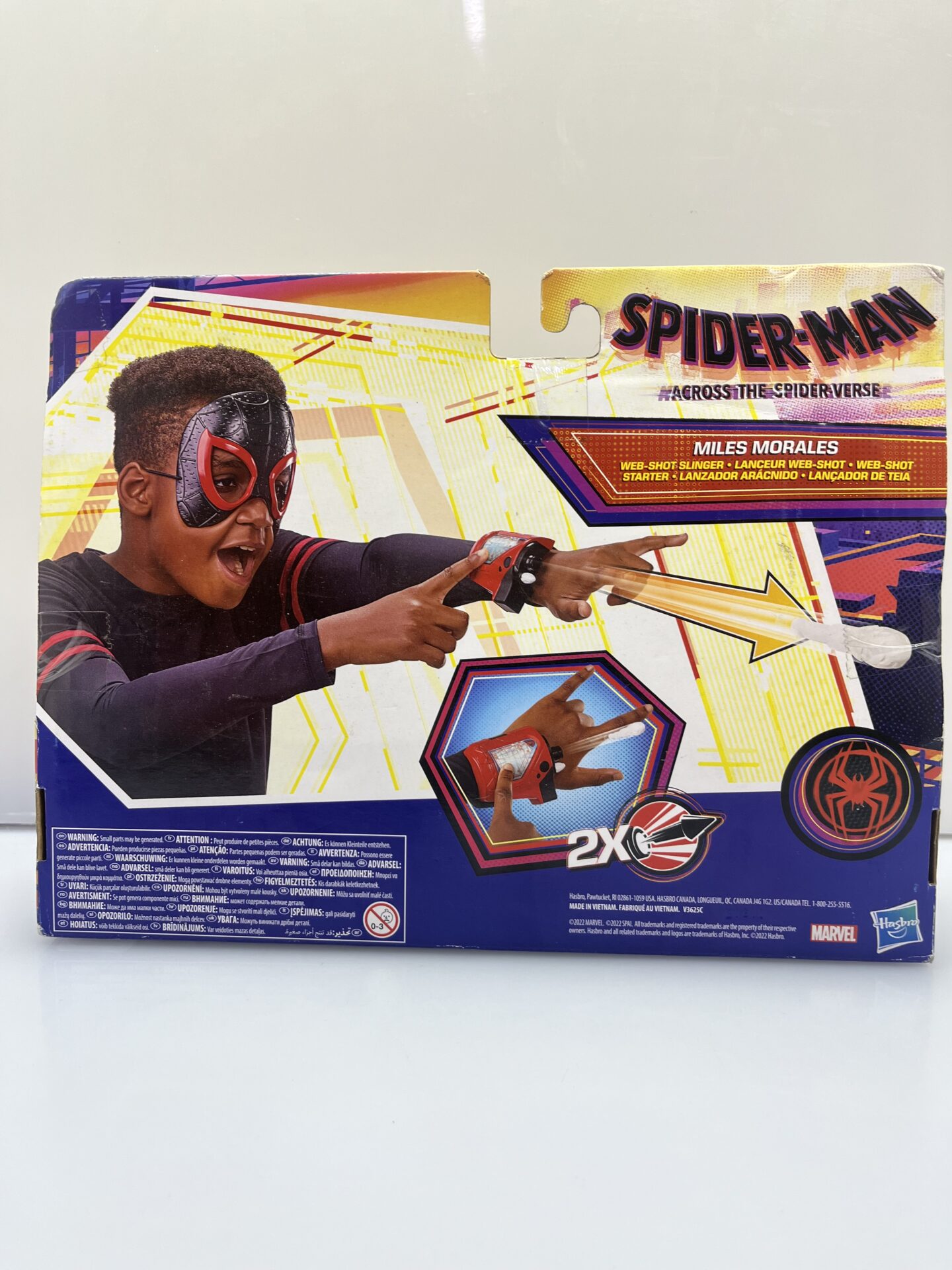 COMBO DEAL: 1x Spider-man 2099 Across the Spiderverse Mask + 1x Spider-Man Across the Spider-Verse Miles Morales Web Shot Slinger and Mask + Marvel Spidey and His Amazing Friends Trace-E/Spidey + 1x Spider-Man Walkie Talkie Set + 1x Marvel Spidey and His Amazing Friends 20 piece mini Maxi Puzzle (Condition: Good) - Image 7