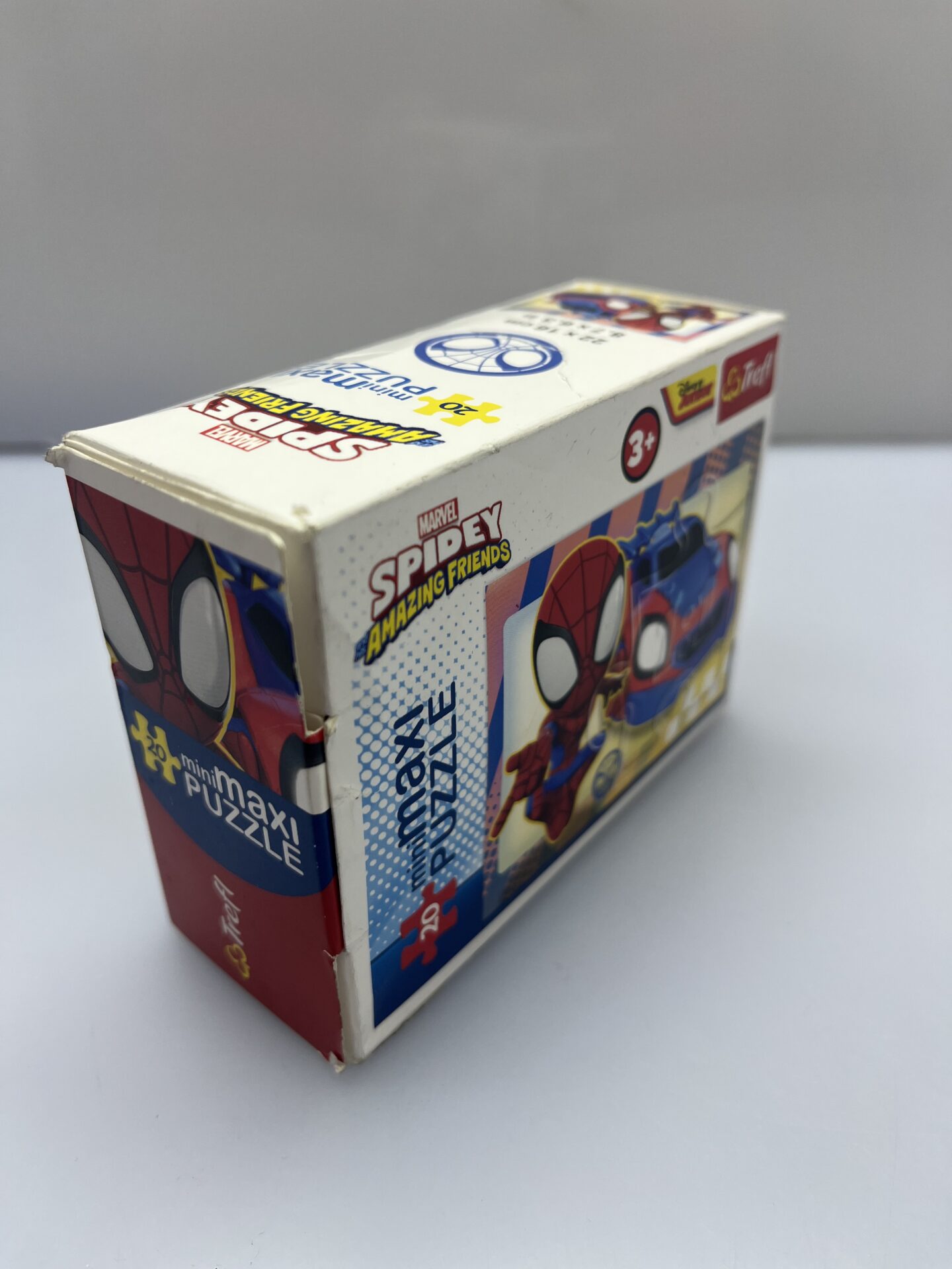 COMBO DEAL: 1x Spider-man 2099 Across the Spiderverse Mask + 1x Spider-Man Across the Spider-Verse Miles Morales Web Shot Slinger and Mask + Marvel Spidey and His Amazing Friends Trace-E/Spidey + 1x Spider-Man Walkie Talkie Set + 1x Marvel Spidey and His Amazing Friends 20 piece mini Maxi Puzzle (Condition: Good) - Image 13
