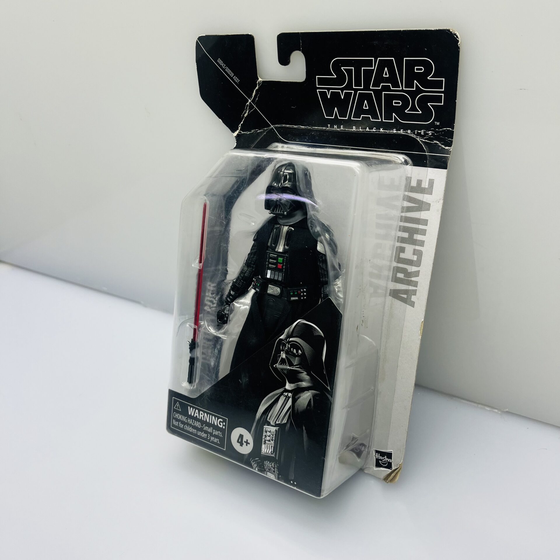 COMBO DEAL: Hasbro Star Wars The Power of the force Luke Skywalker Figurine + Hasbro Star Wars Revenge of the Sith-Anakin Skywalker Figurine + Hasbro Star Wars Stormtrooper Figurine + Hasbro Star Wars The black Series Darth Vader Figurine (Condition: Excellent) - Image 10