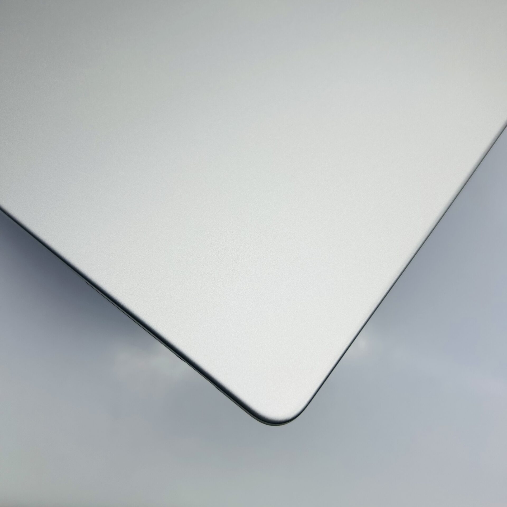 Apple MacBook Pro 14-inch "M3" 8 CPU/10 GPU (2023) 8GB RAM 512GB SSD Space Gray (Condition: Good) - Image 10