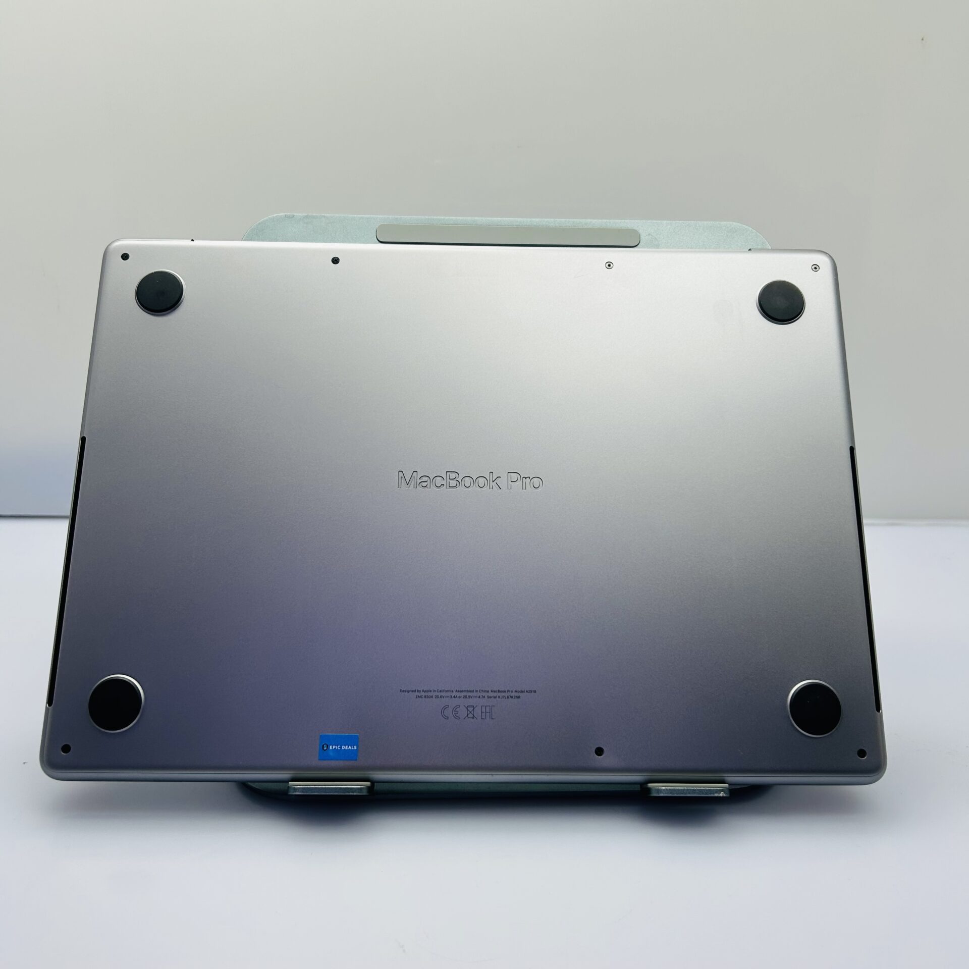 Apple MacBook Pro 14-inch "M3" 8 CPU/10 GPU (2023) 8GB RAM 512GB SSD Space Gray (Condition: Good) - Image 6