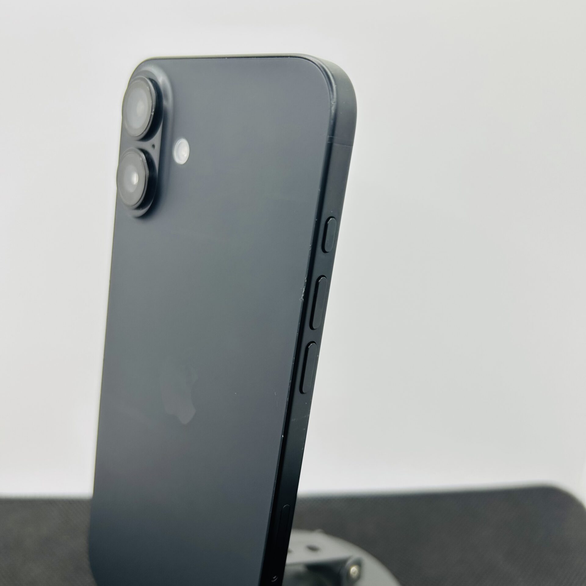 Apple iPhone 16 Plus 128GB Black (Condition: Good) - Image 10