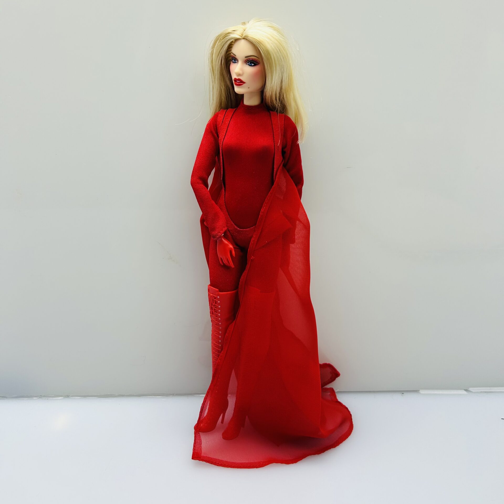 COMBO DEAL: Mattel Barbie Signature Kylie Minogue Doll And Barbie The Movie Collectible Doll (Condition: Good) - Image 4