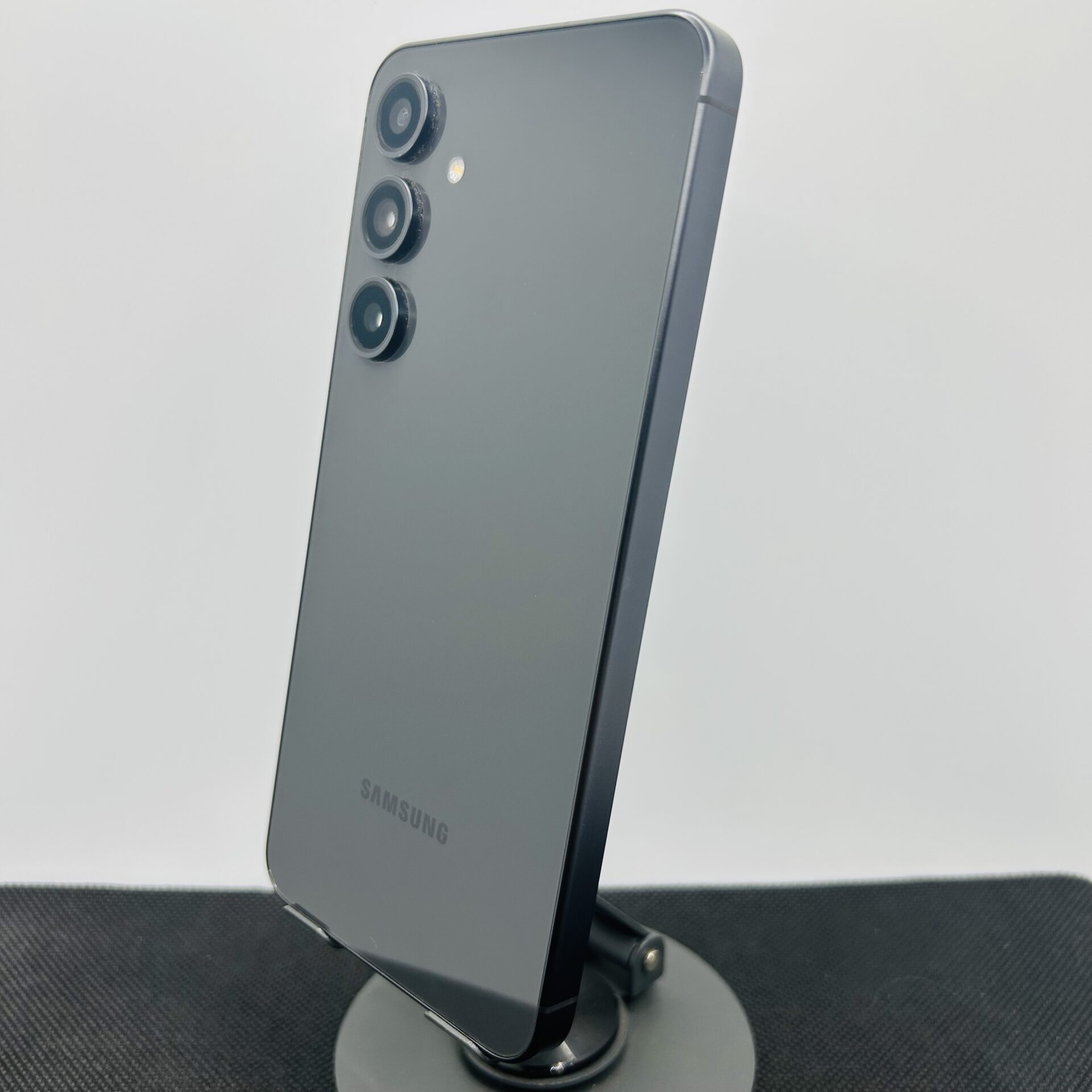 Samsung Galaxy S24 FE 256GB Graphite (Condition: Good) - Image 9