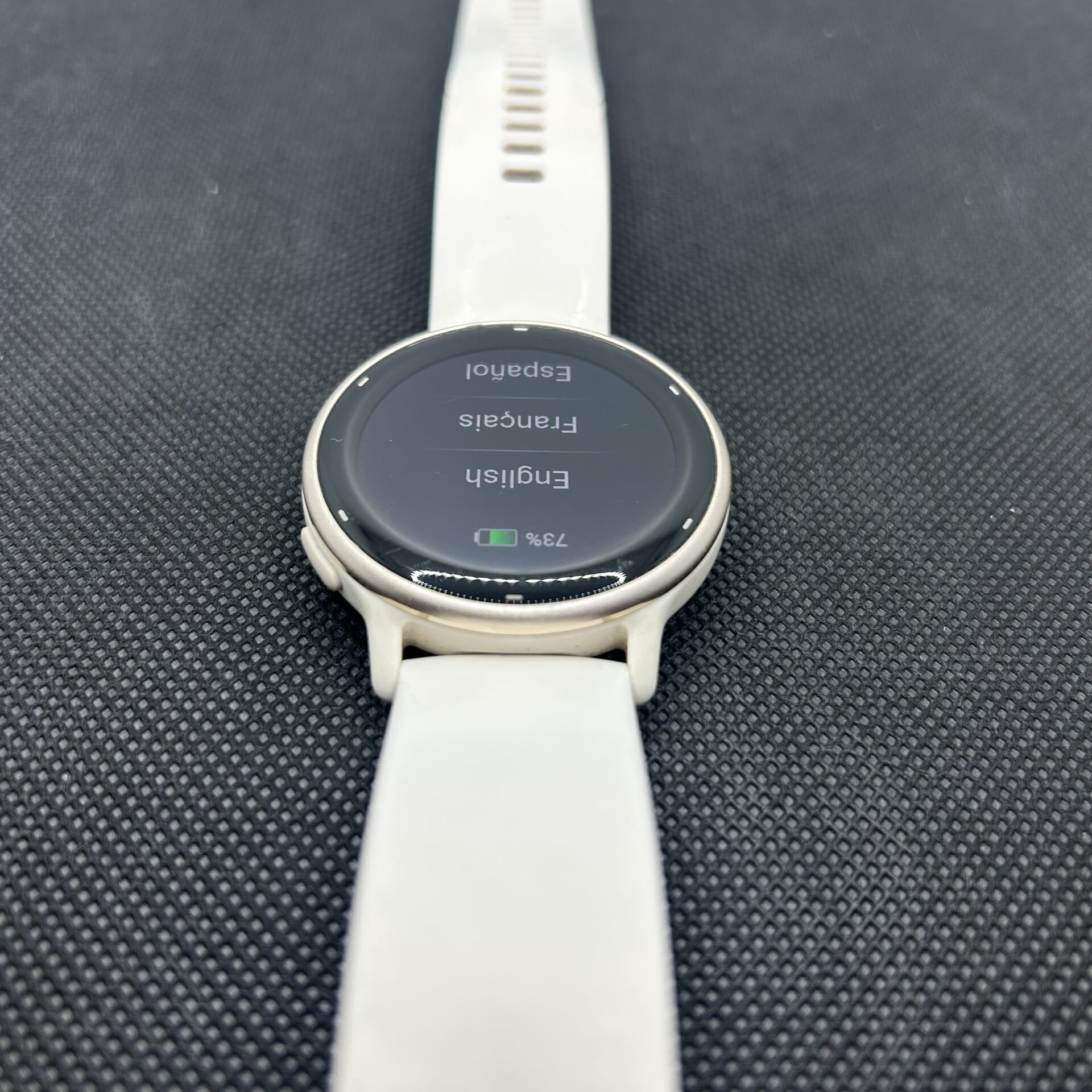 Garmin Vivoactive 5 Ivory Cream Gold Aluminum Bezel (Condition: Good) - Image 3